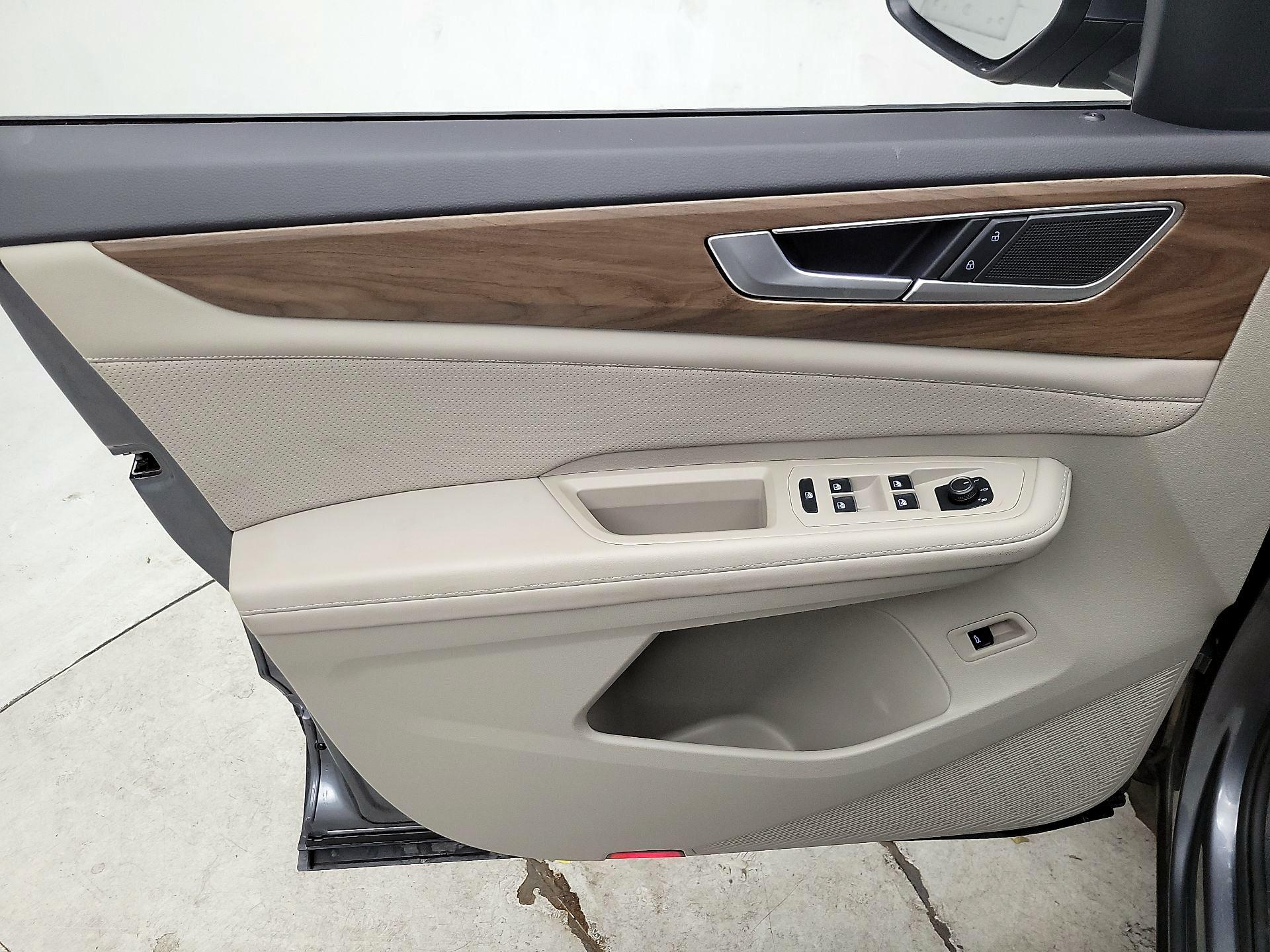 Thumbnail: 2024 Volkswagen Atlas - 12