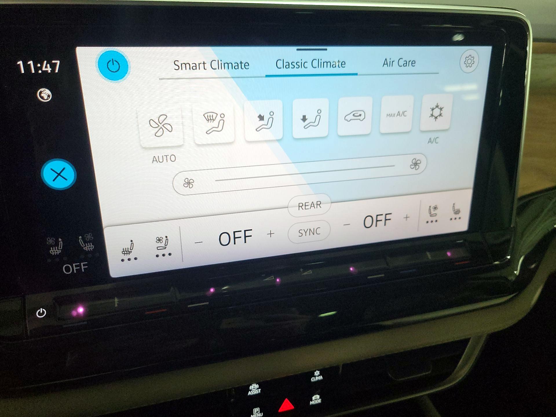 Thumbnail: 2024 Volkswagen Atlas - 16