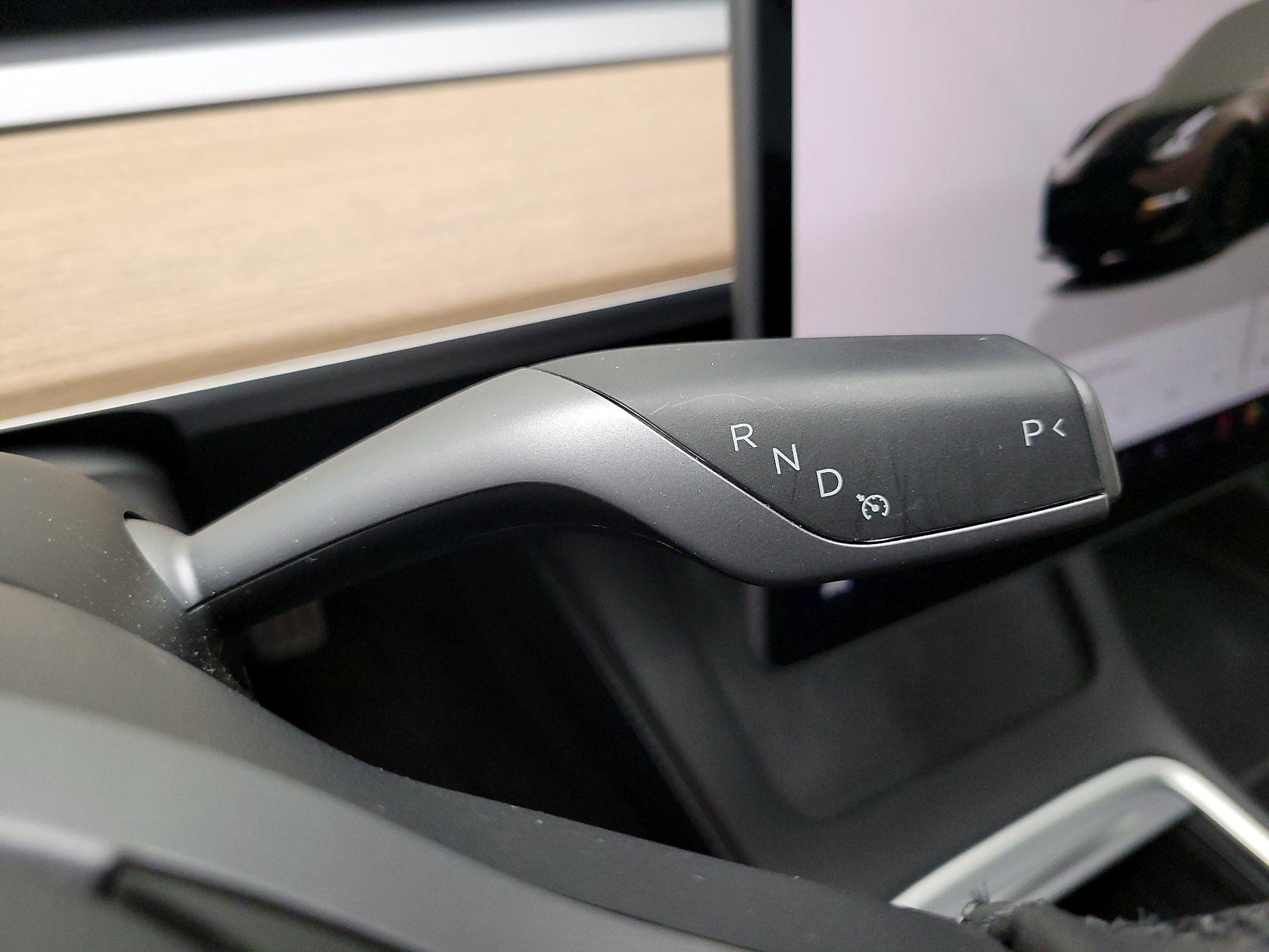 Thumbnail: 2022 Tesla Model 3 - 17