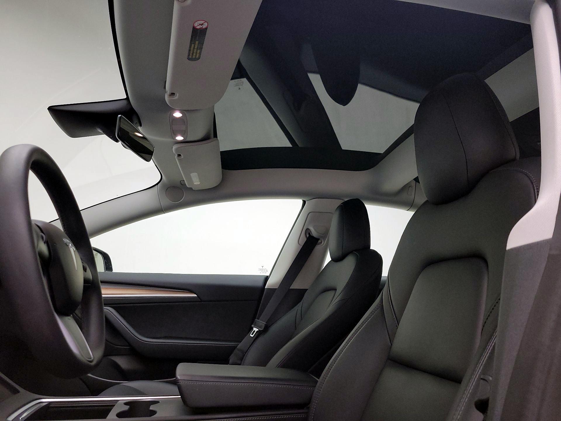 Thumbnail: 2022 Tesla Model 3 - 19