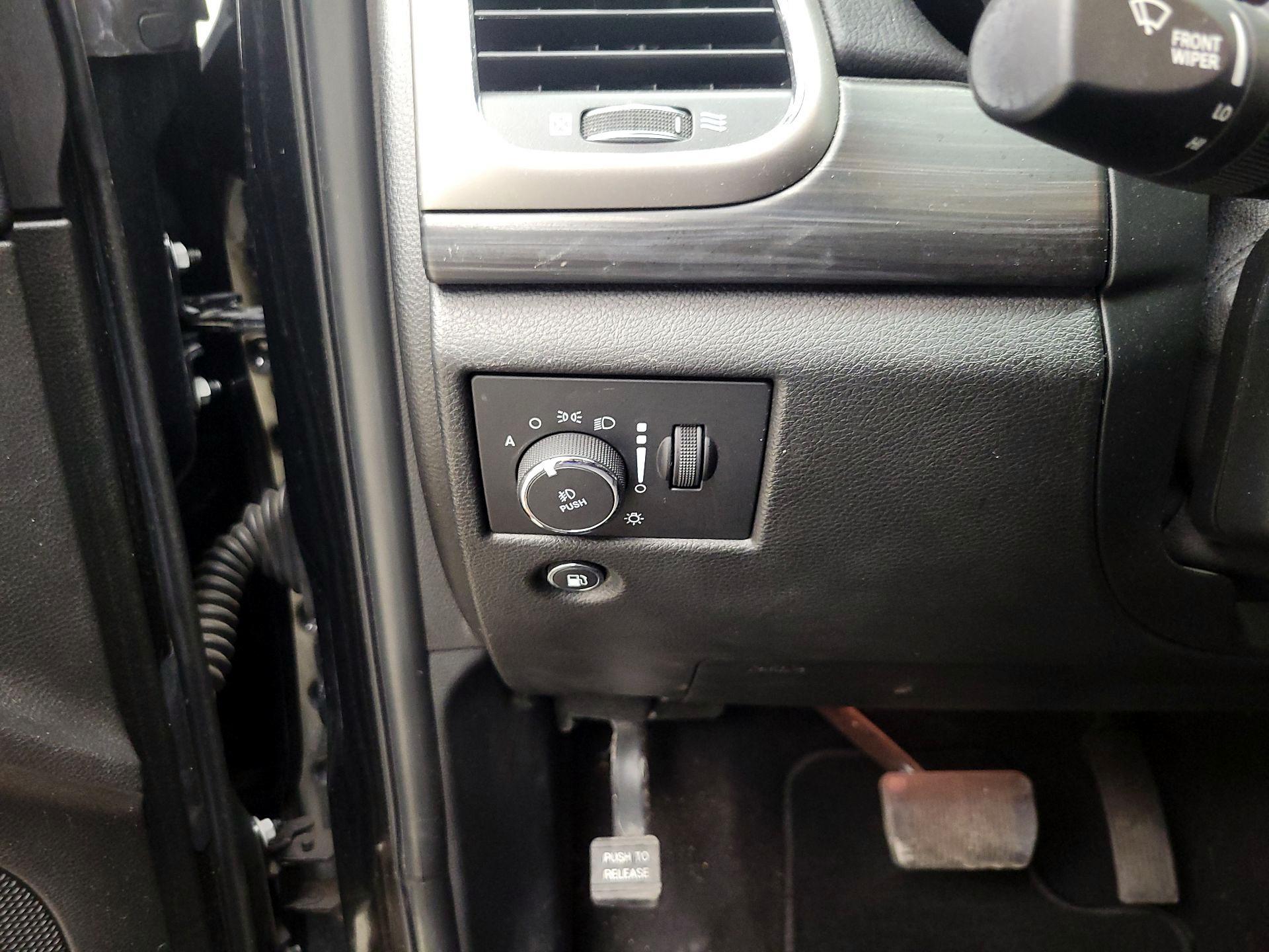 Thumbnail: 2021 Jeep Grand Cherokee - 13