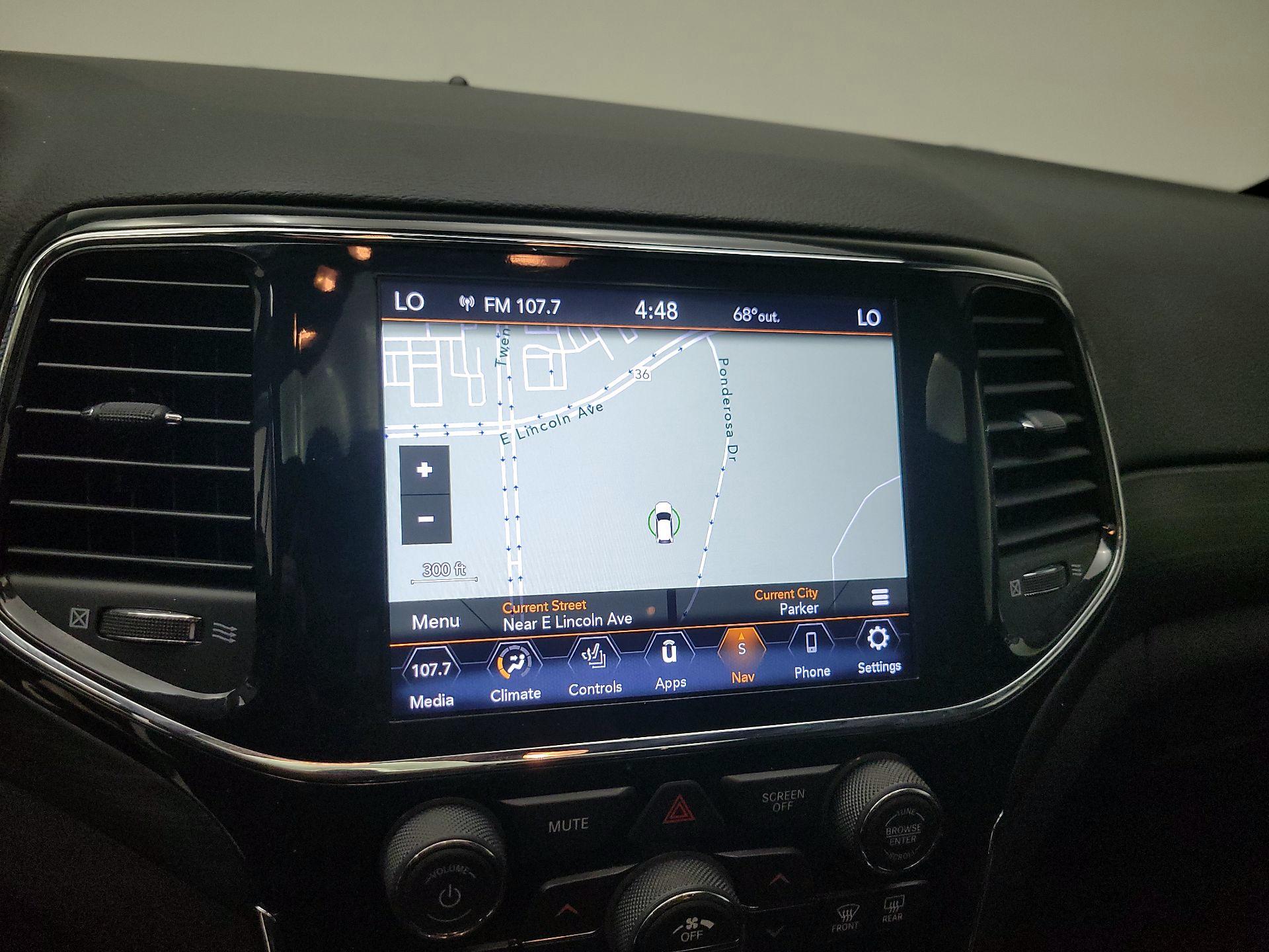 Thumbnail: 2021 Jeep Grand Cherokee - 14