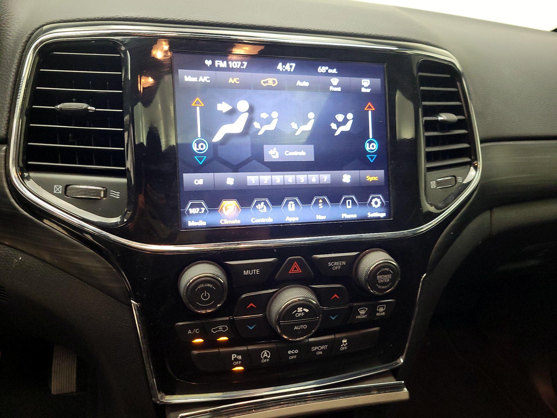 Thumbnail: 2021 Jeep Grand Cherokee - 17