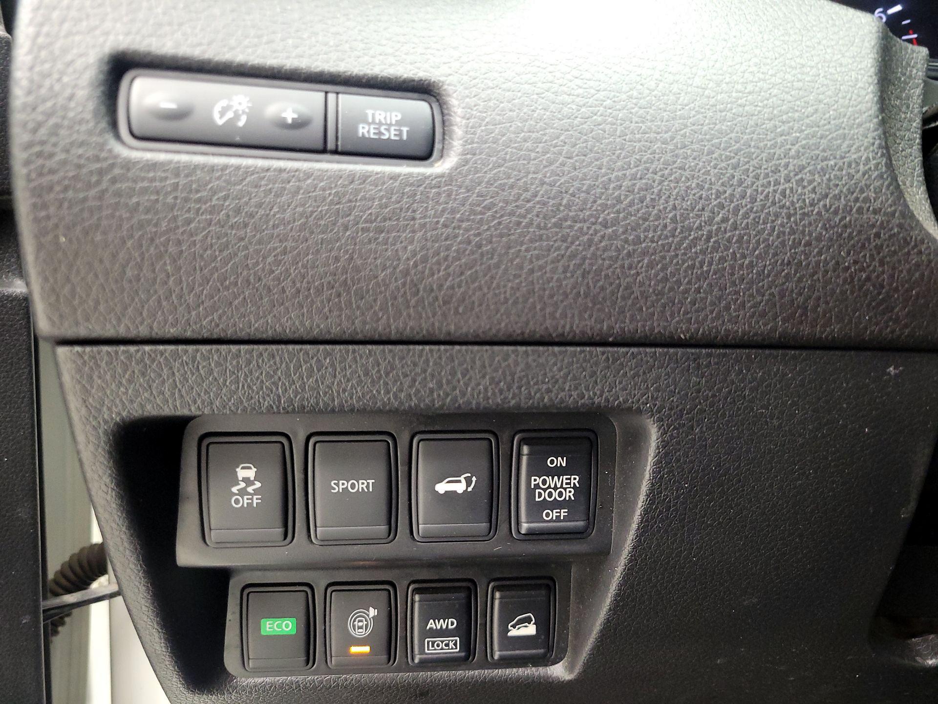 Thumbnail: 2016 Nissan Rogue - 13