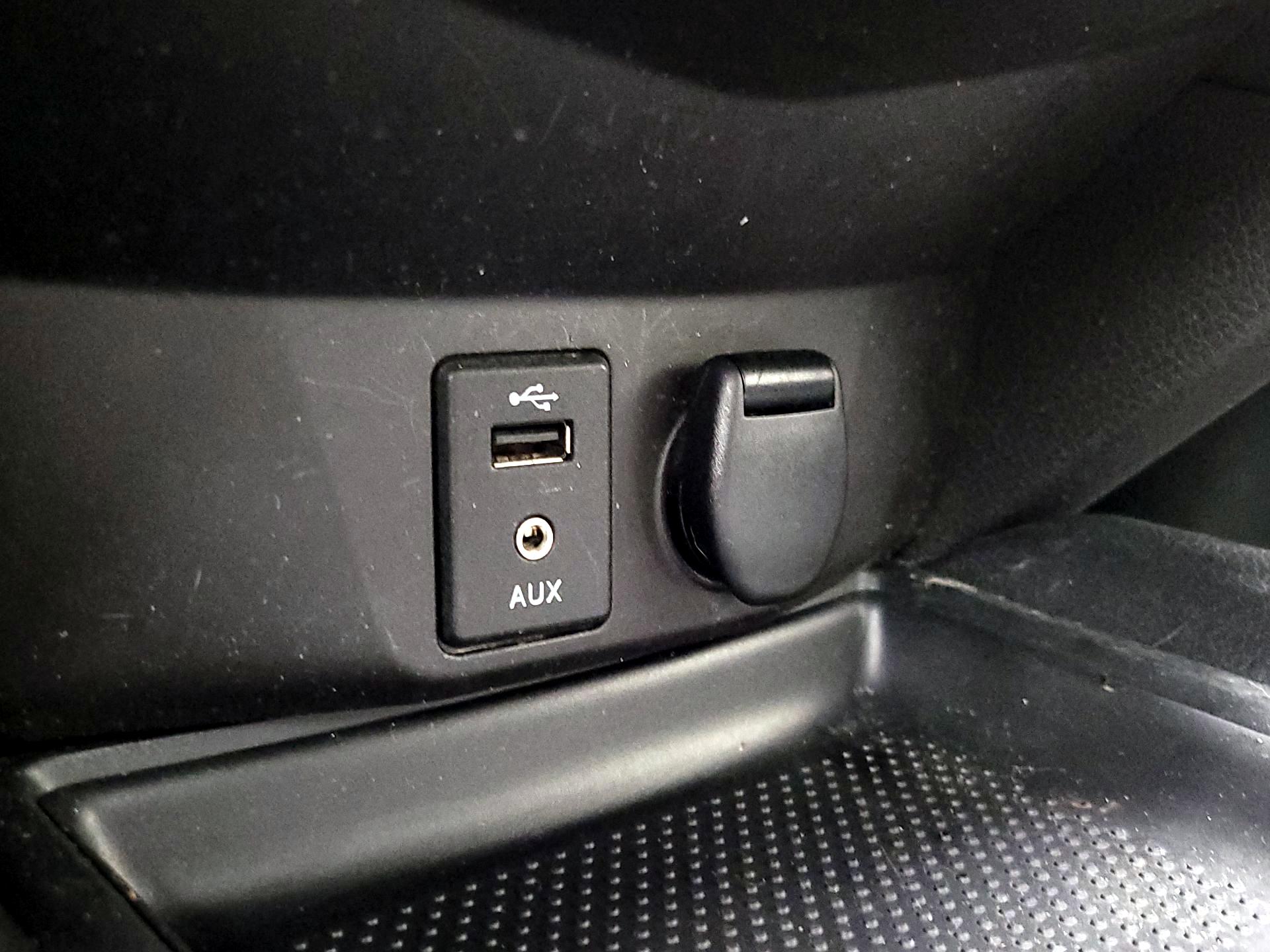 Thumbnail: 2016 Nissan Rogue - 19