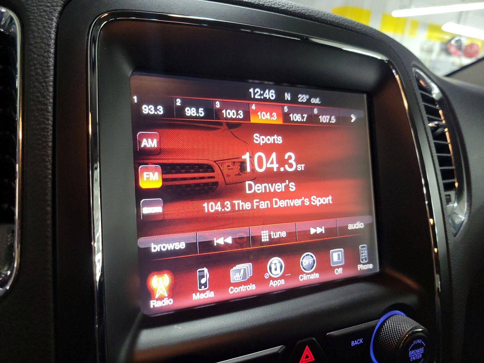 Thumbnail: 2017 Dodge Durango - 15