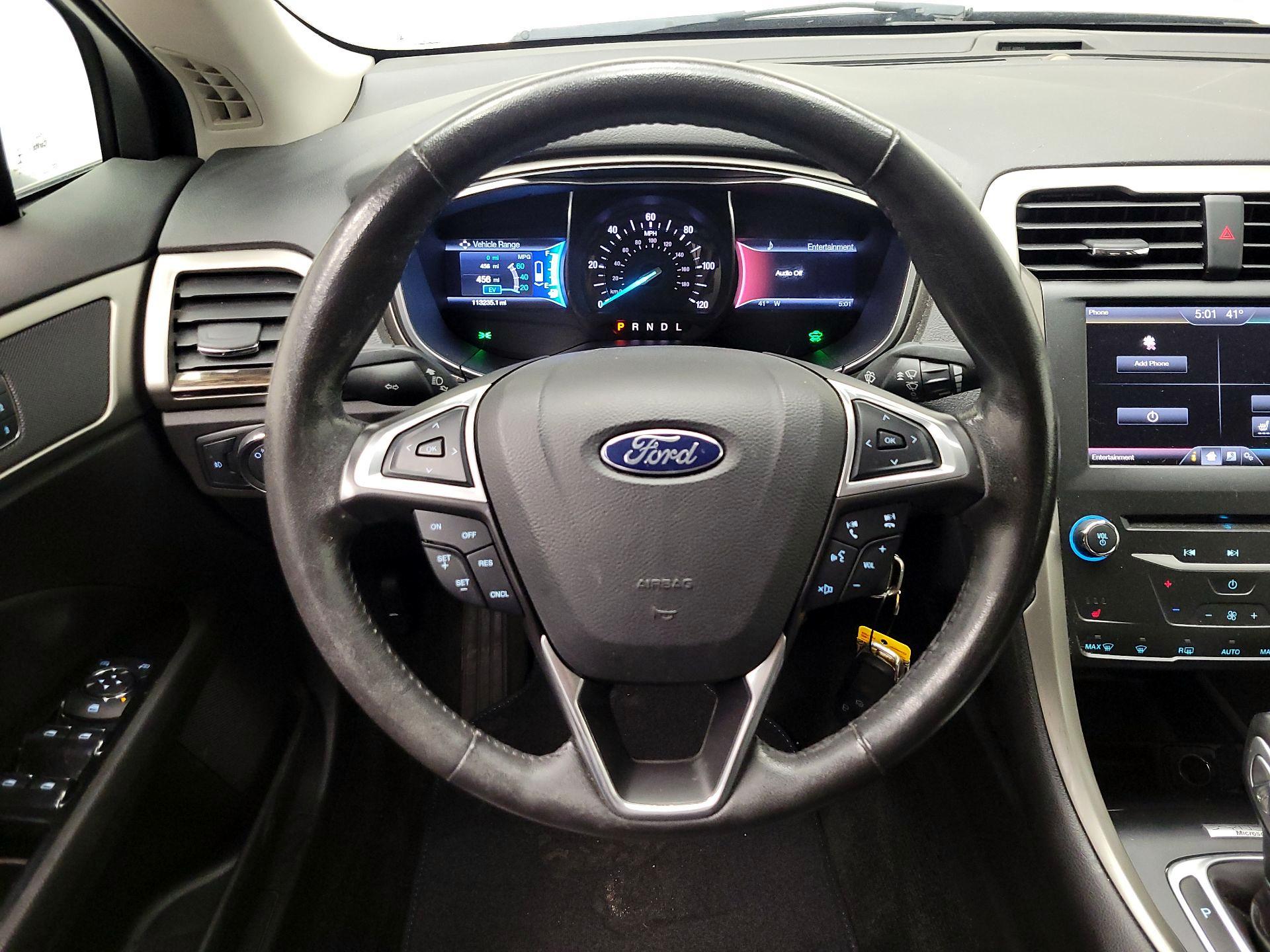 Thumbnail: 2014 Ford Fusion - 10