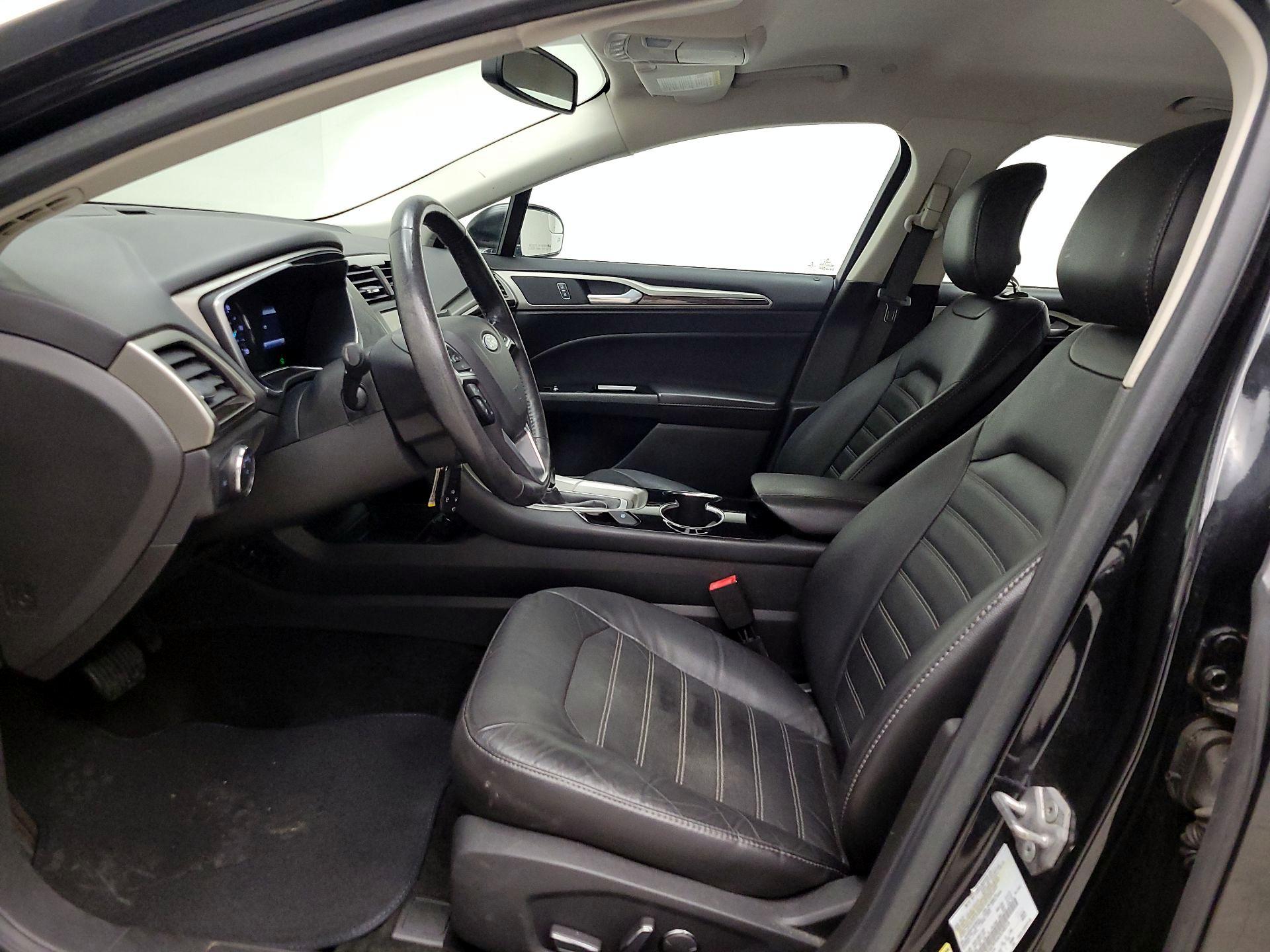 Thumbnail: 2014 Ford Fusion - 11