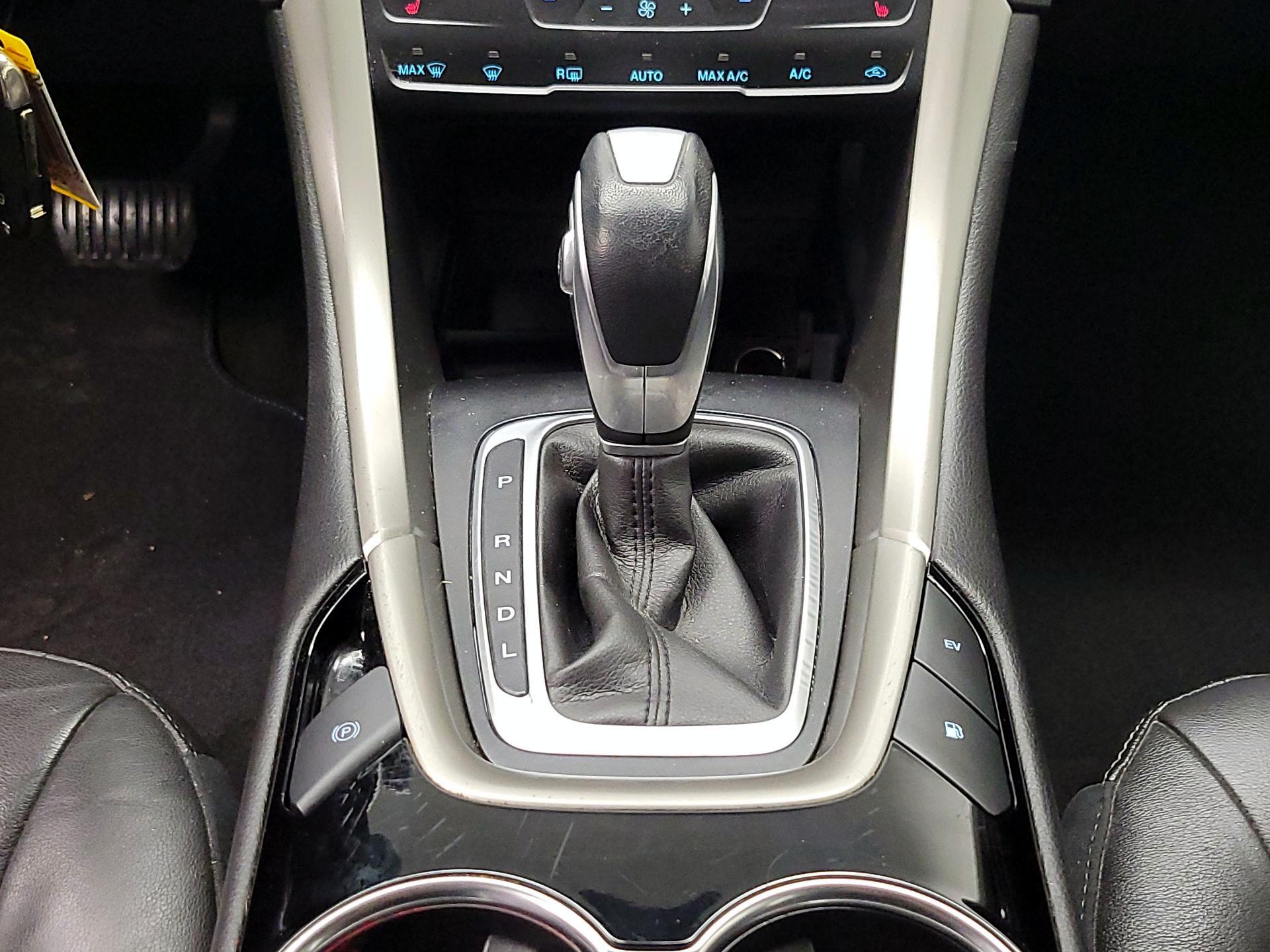 Thumbnail: 2014 Ford Fusion - 18