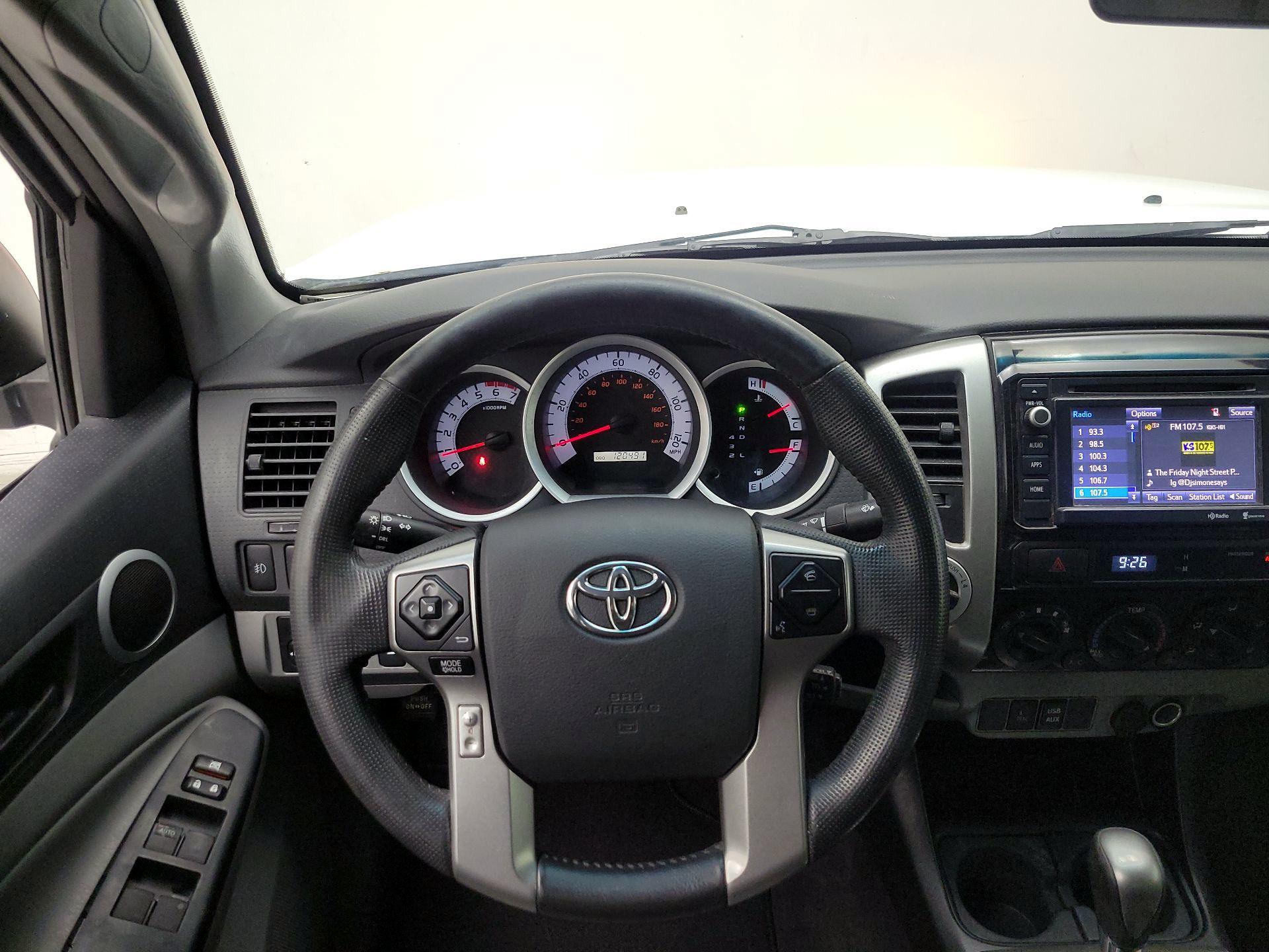 Thumbnail: 2014 Toyota Tacoma - 10