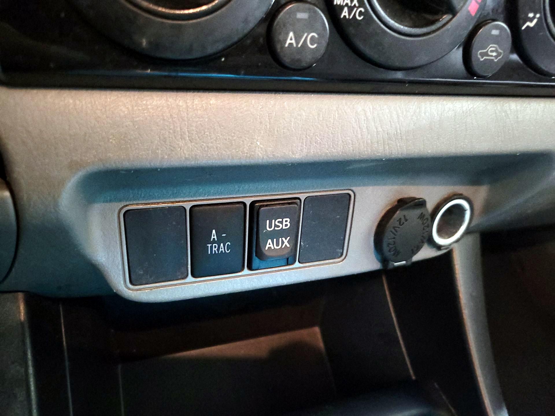 Thumbnail: 2014 Toyota Tacoma - 18