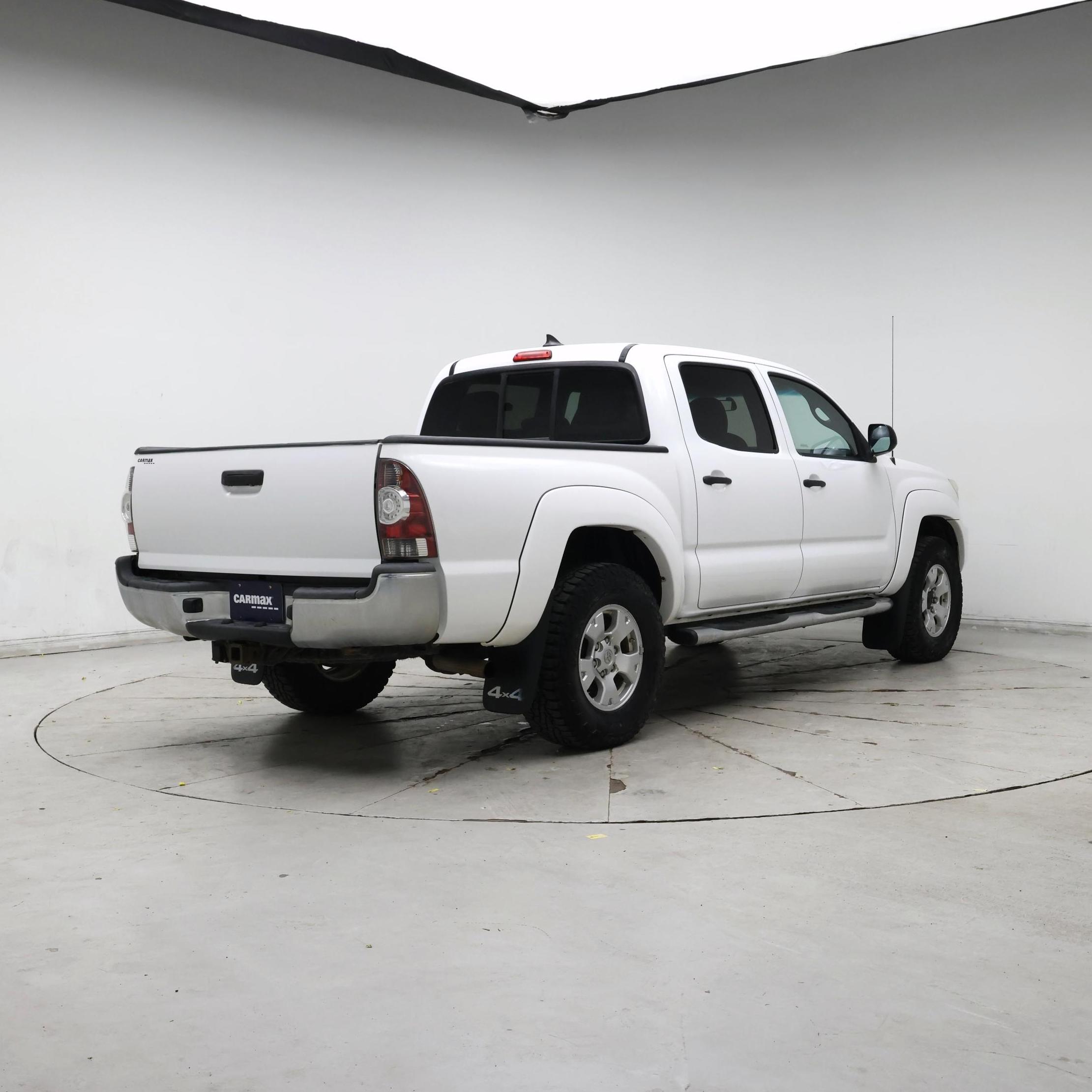 Thumbnail: 2014 Toyota Tacoma - 8