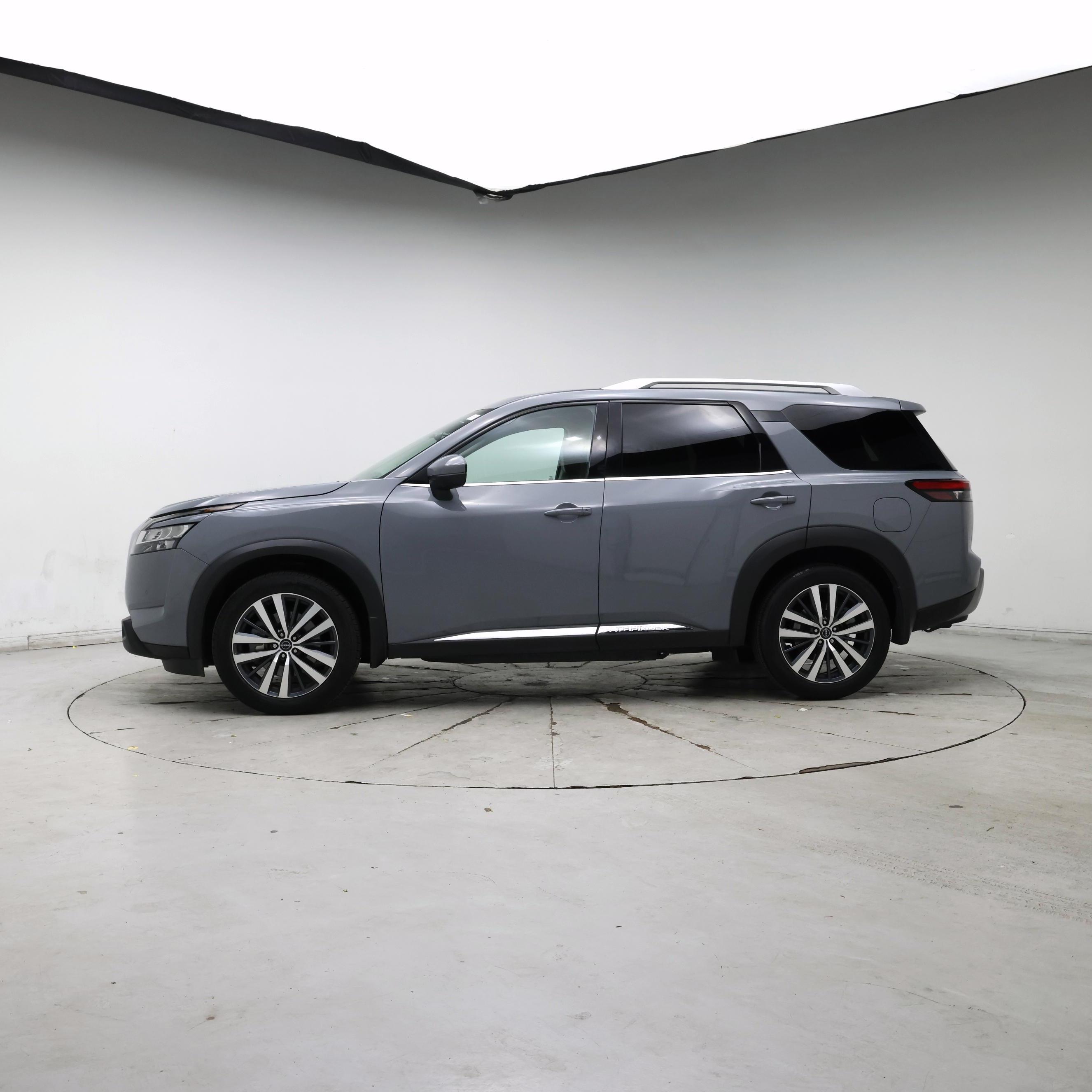 Thumbnail: 2022 Nissan Pathfinder - 3