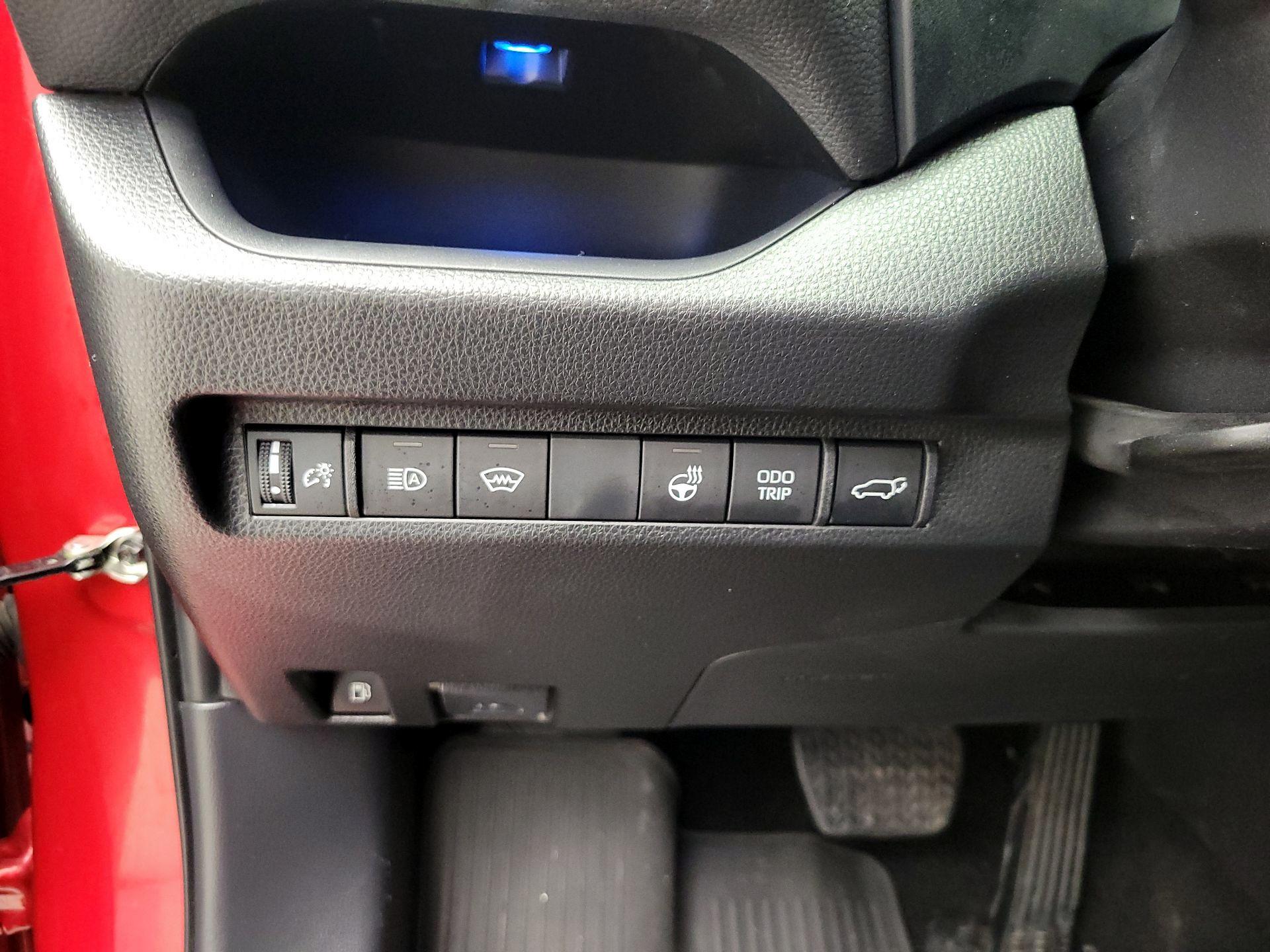 Thumbnail: 2023 Toyota RAV4 - 13