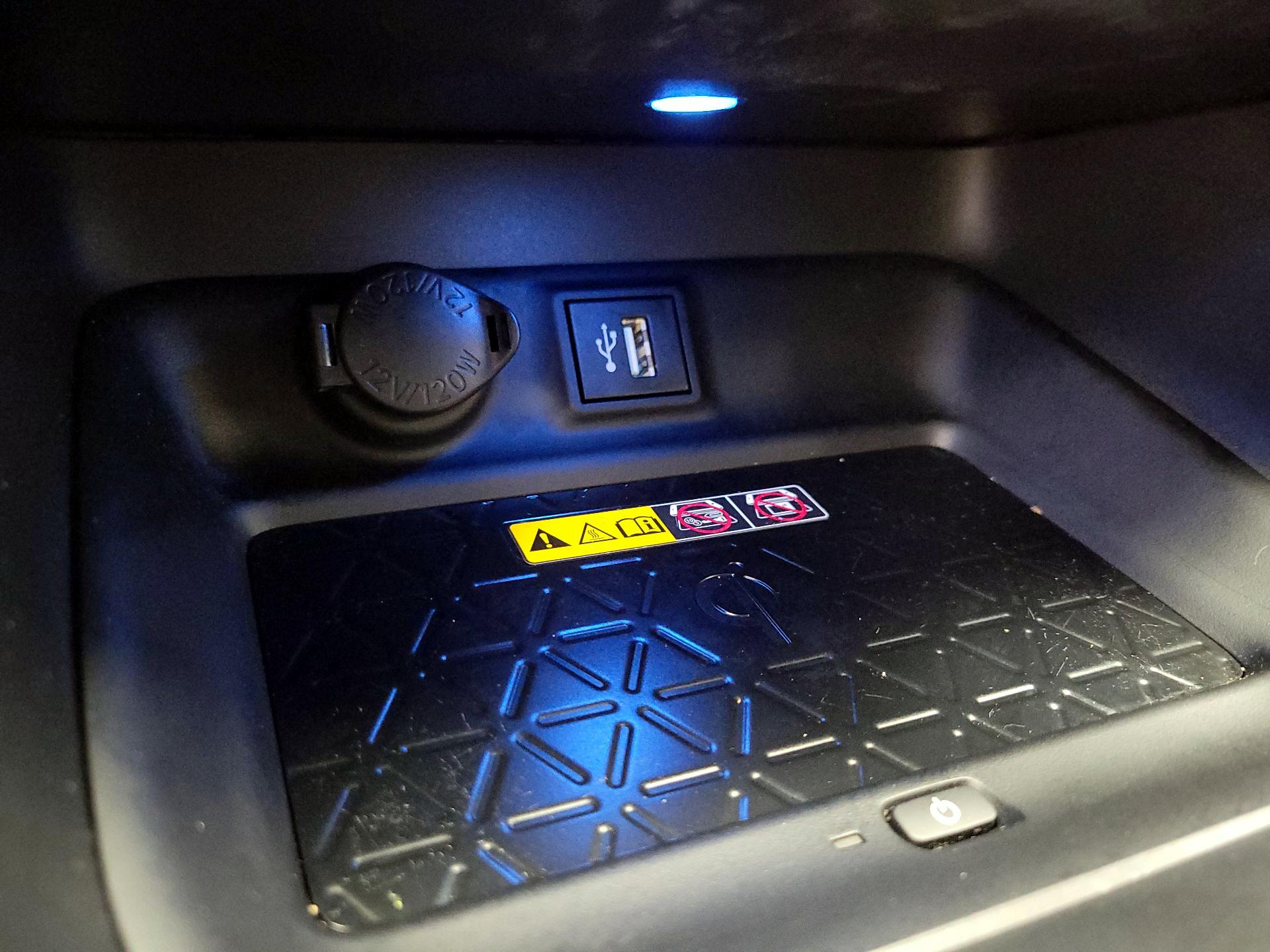 Thumbnail: 2023 Toyota RAV4 - 18