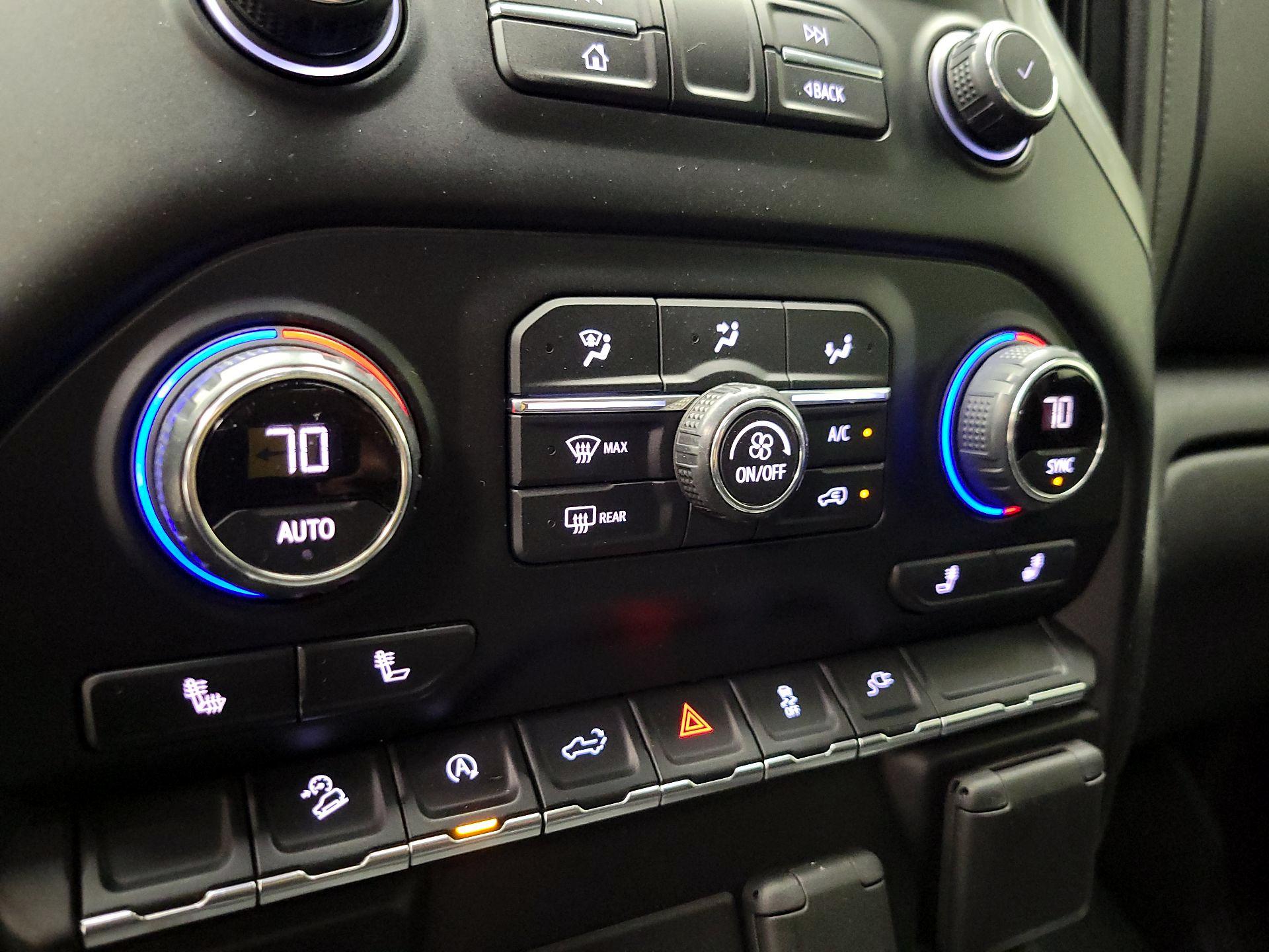 Thumbnail: 2021 Chevrolet Silverado 1500 - 16