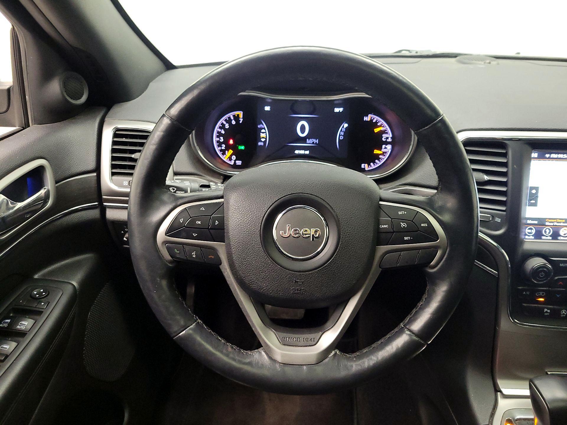 Thumbnail: 2018 Jeep Grand Cherokee - 10