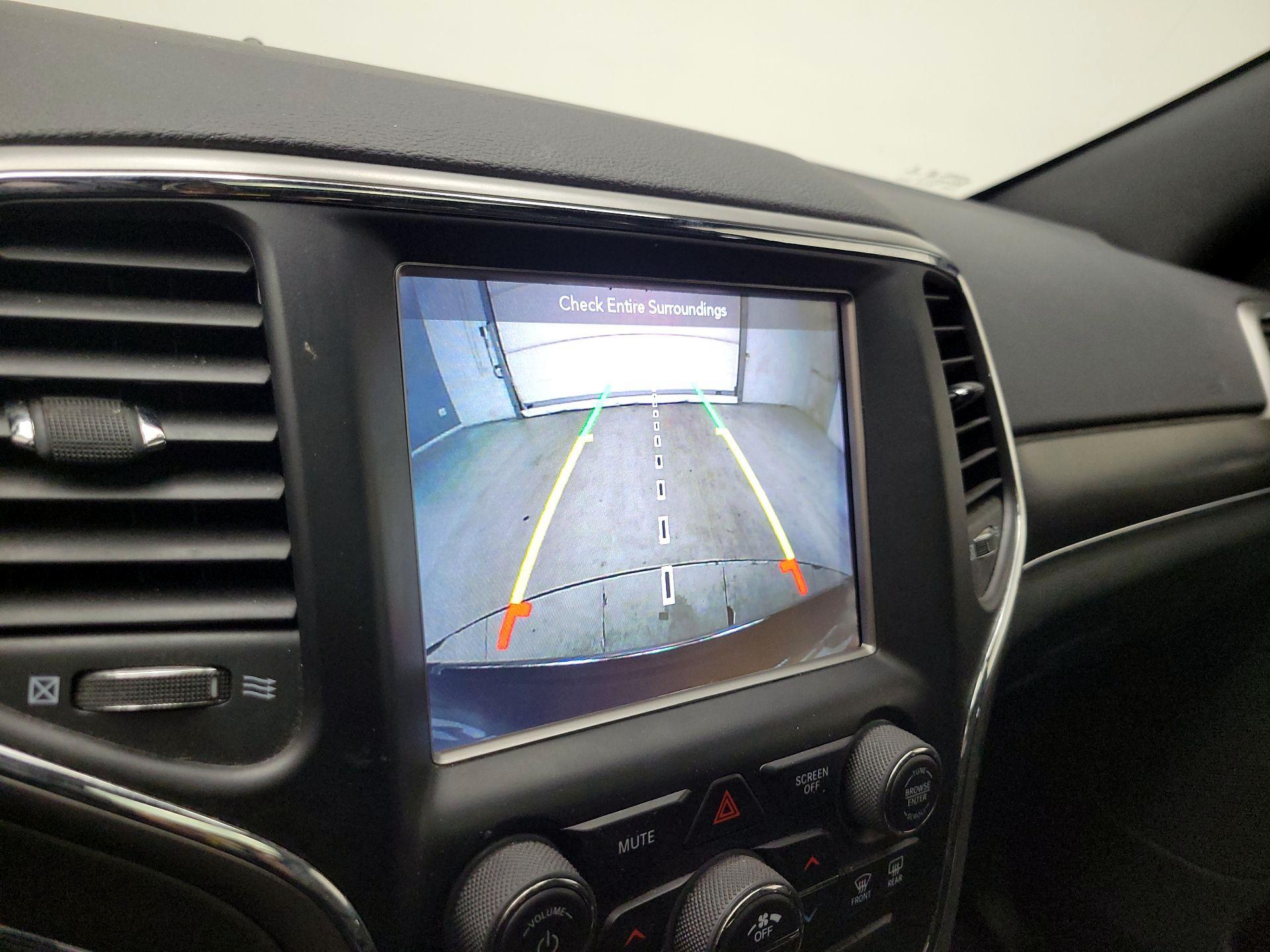 Thumbnail: 2018 Jeep Grand Cherokee - 15