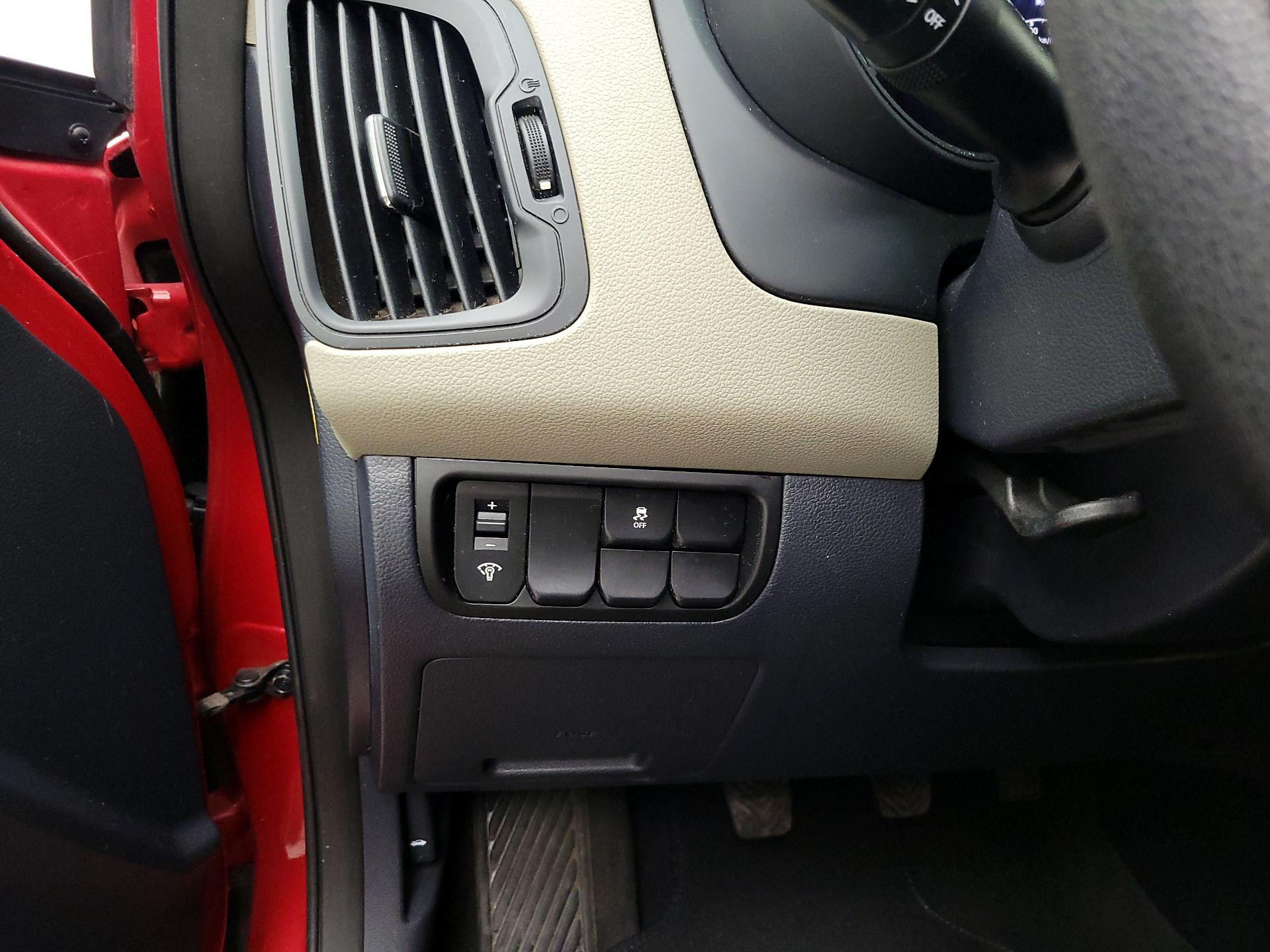 Thumbnail: 2015 Kia Rio - 13