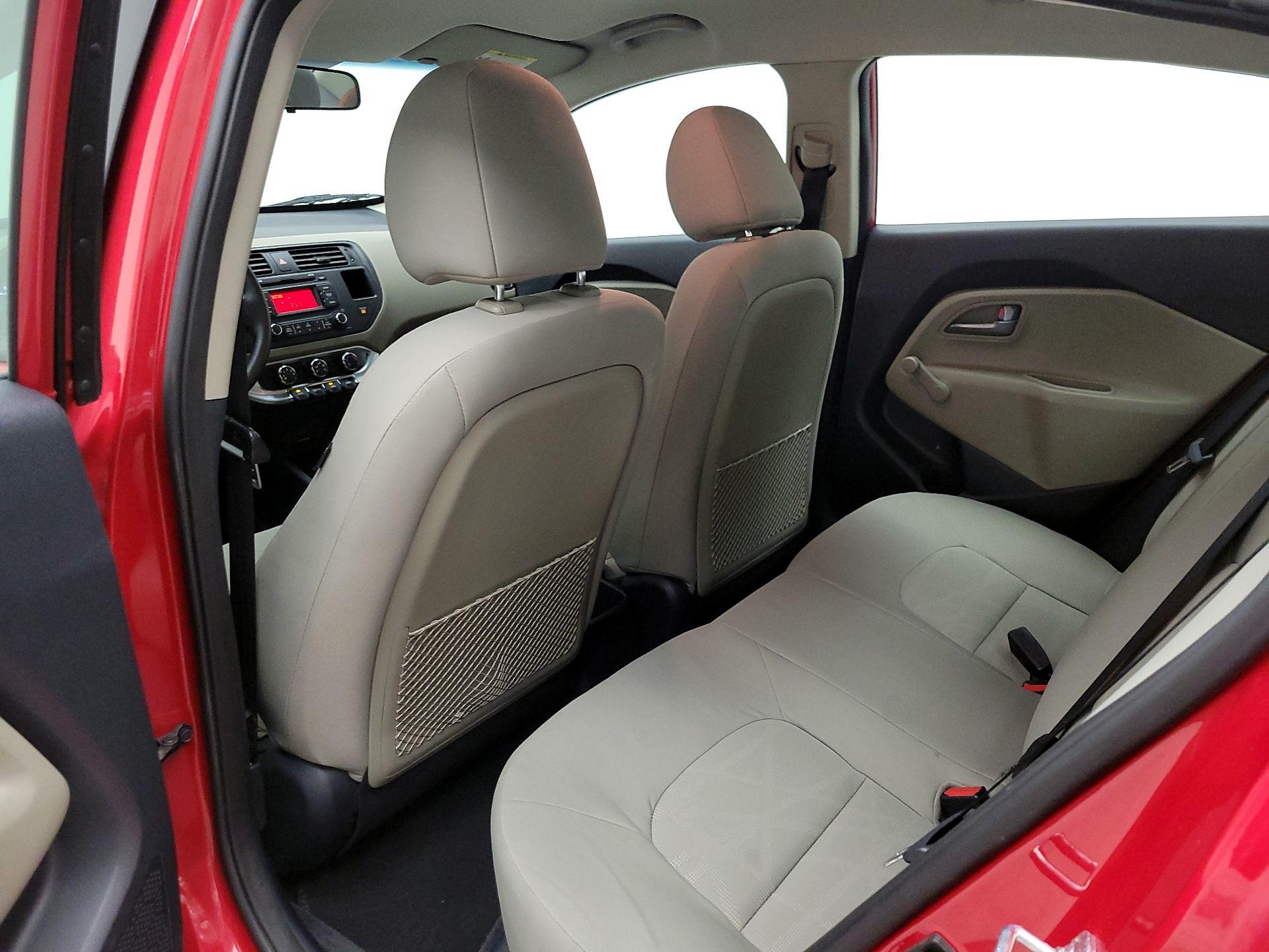 Thumbnail: 2015 Kia Rio - 18