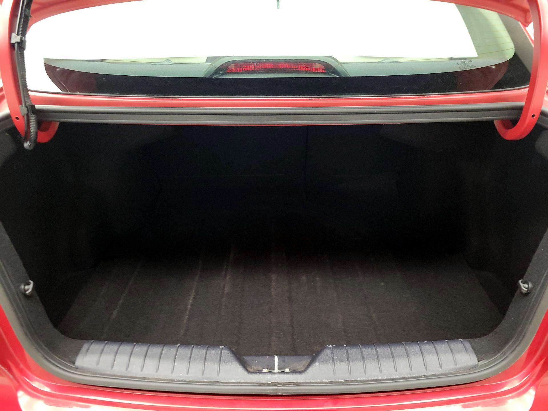 Thumbnail: 2015 Kia Rio - 19