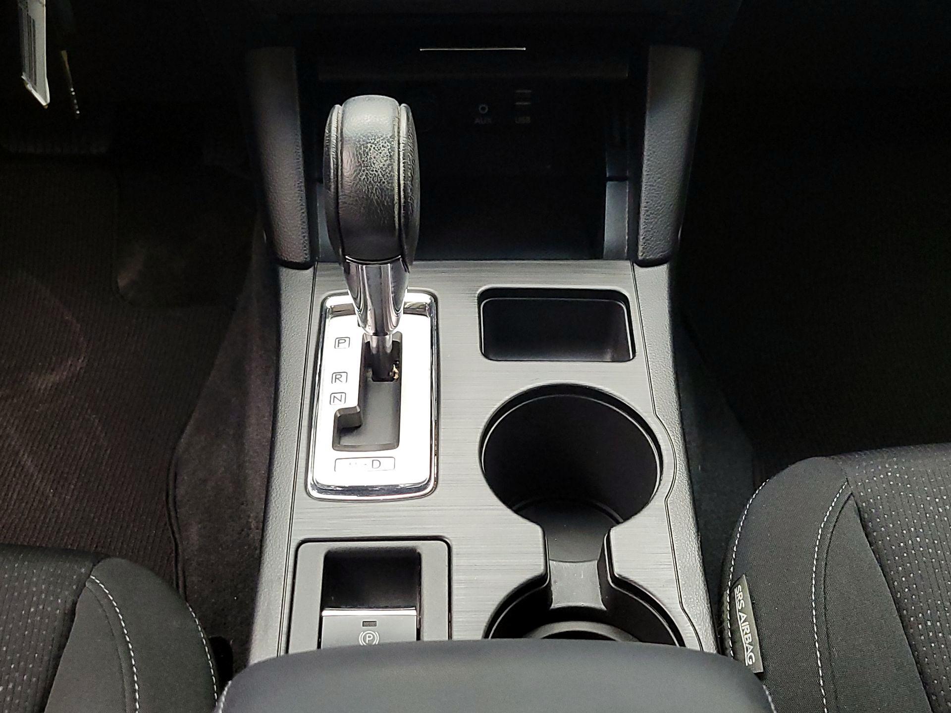 Thumbnail: 2015 Subaru Legacy - 17