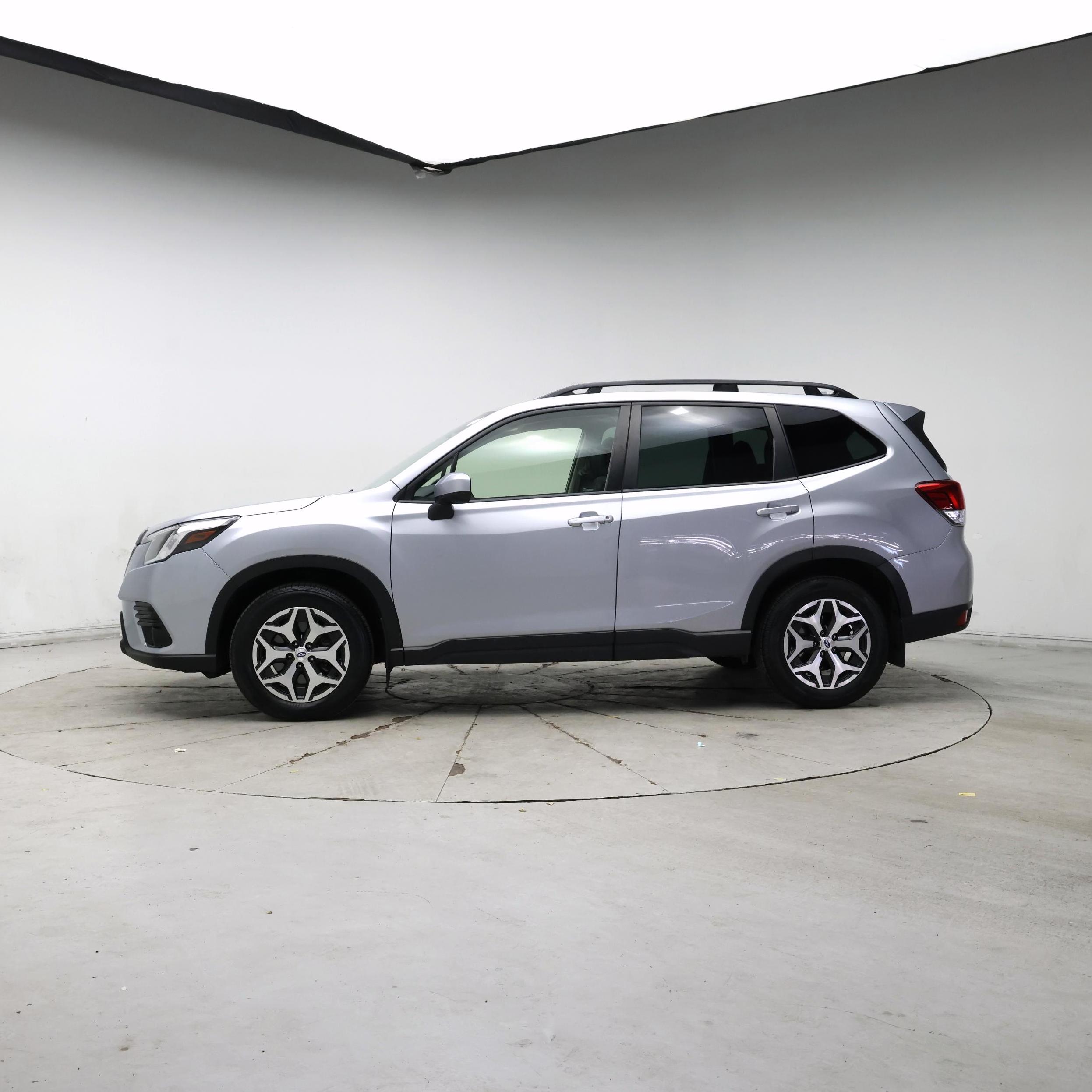 Thumbnail: 2023 Subaru Forester - 3