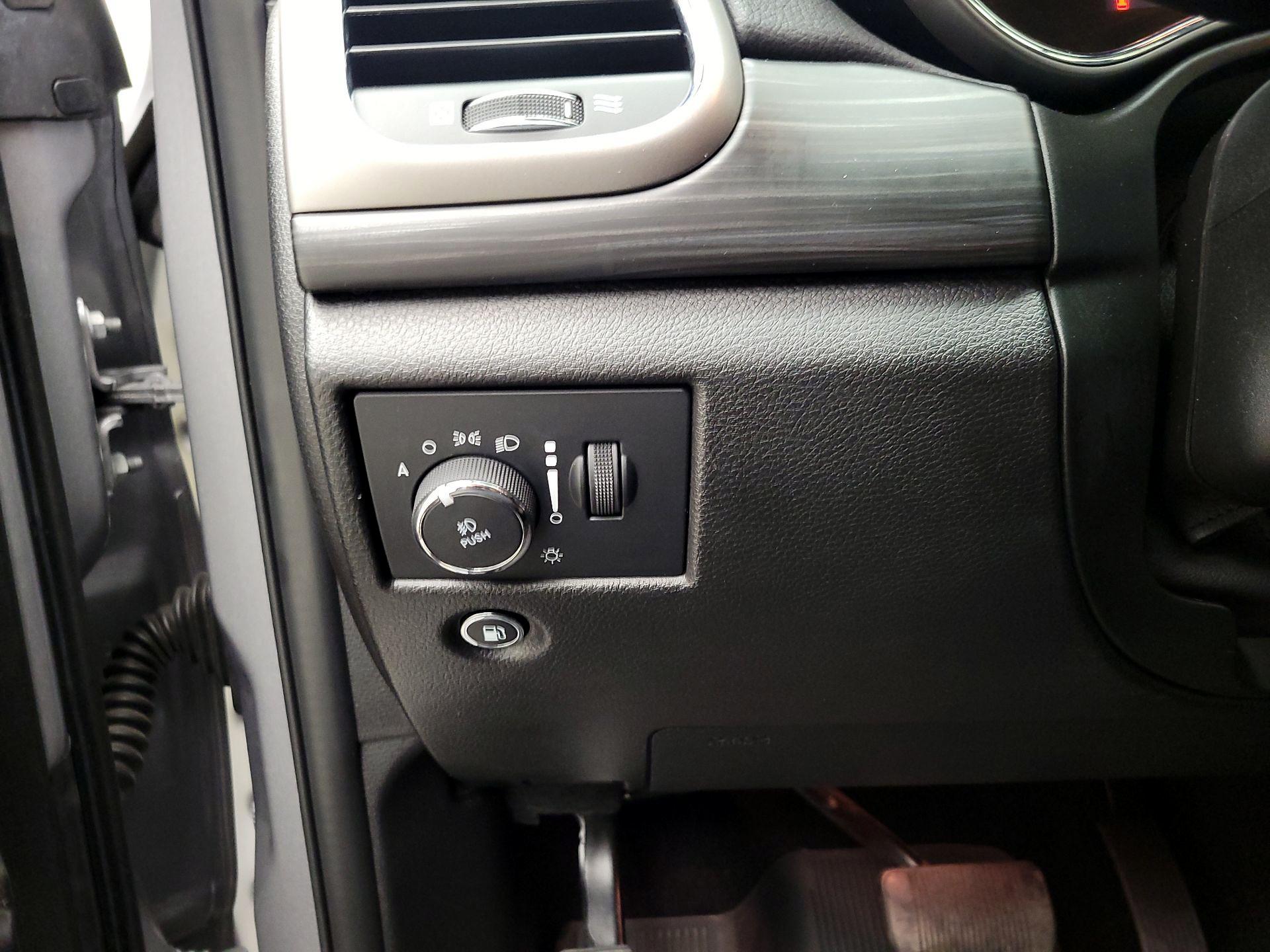 Thumbnail: 2021 Jeep Grand Cherokee - 13