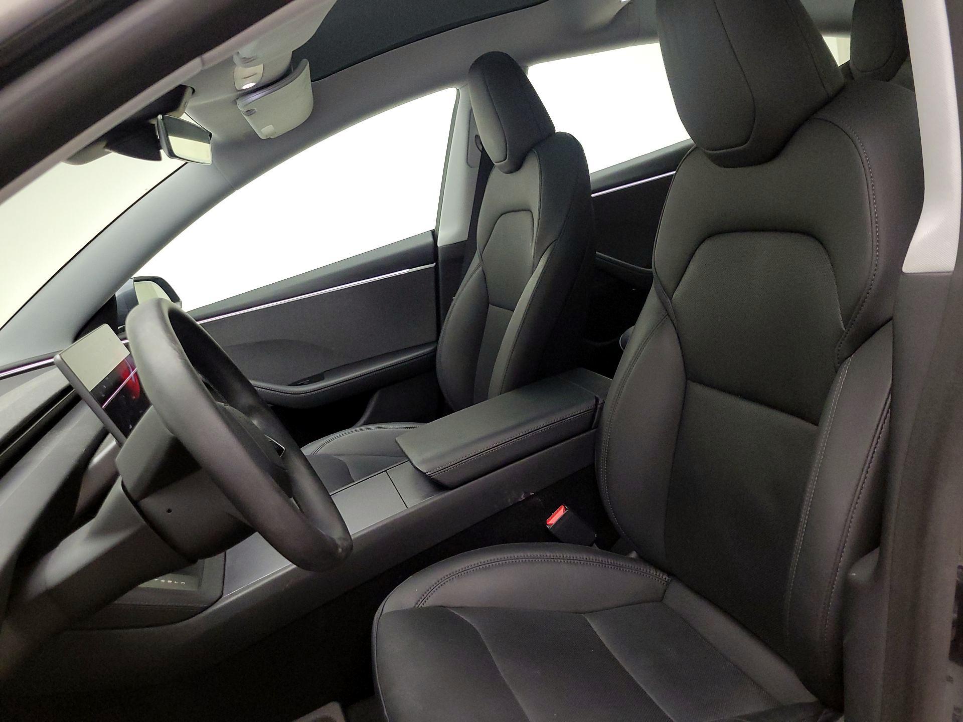 Thumbnail: 2025 Tesla Model 3 - 11