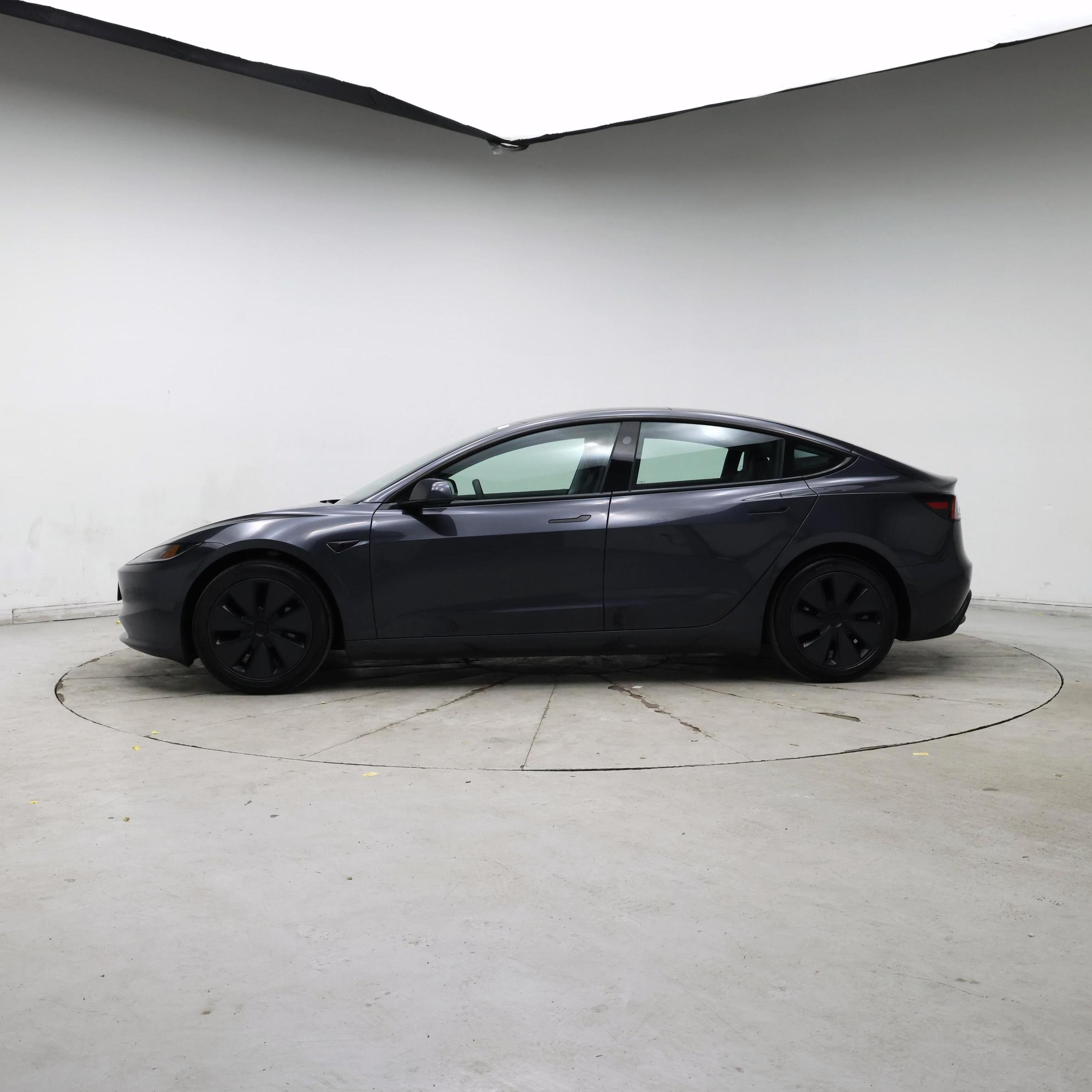 Thumbnail: 2025 Tesla Model 3 - 3