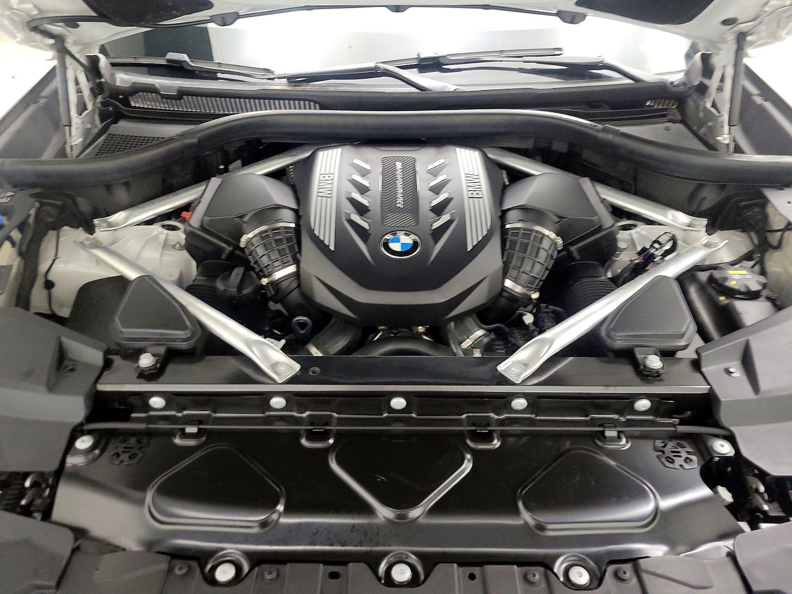 2020 BMW X5 M50i - Photo 25