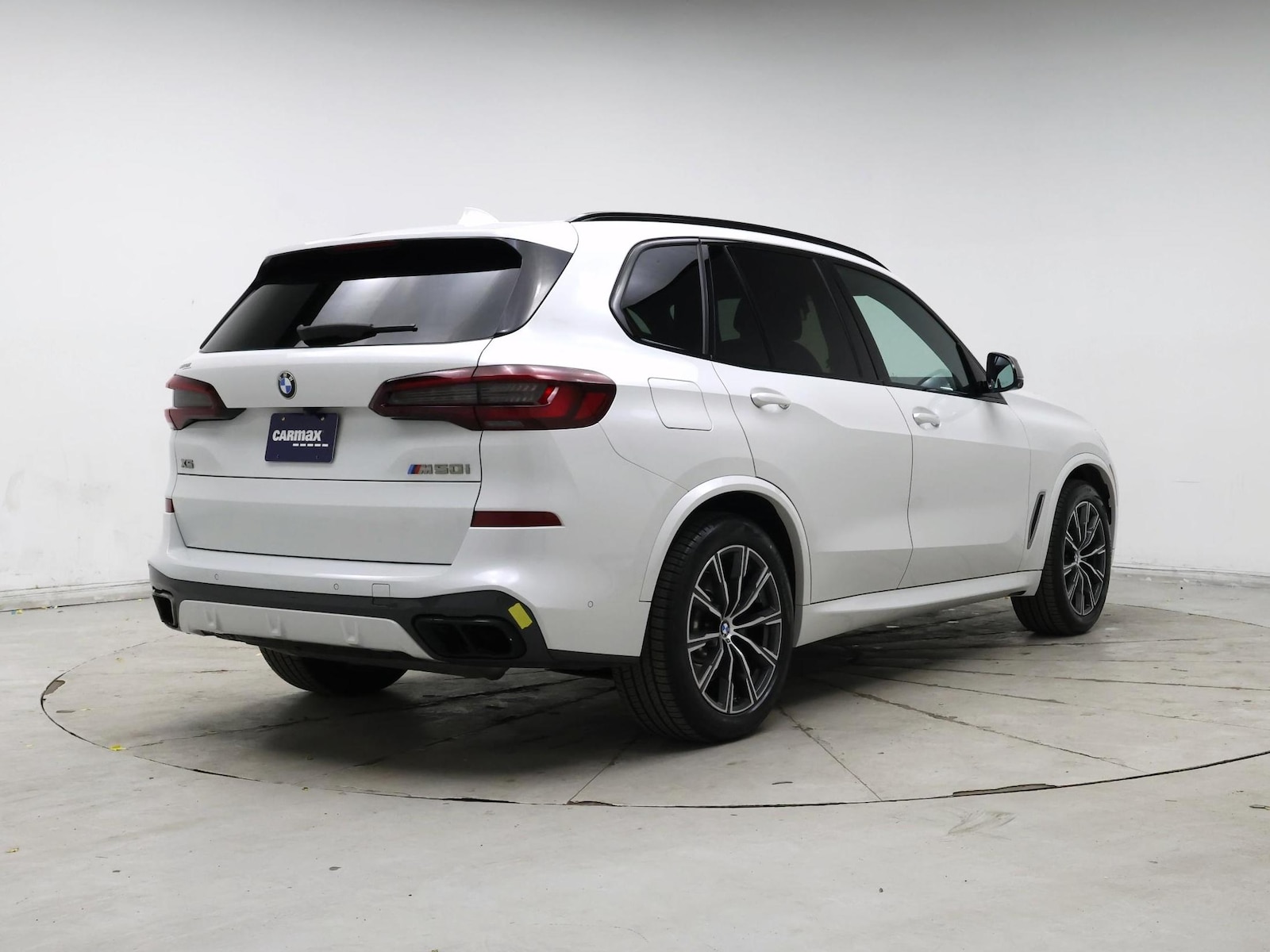 2020 BMW X5 M50i - Photo 9