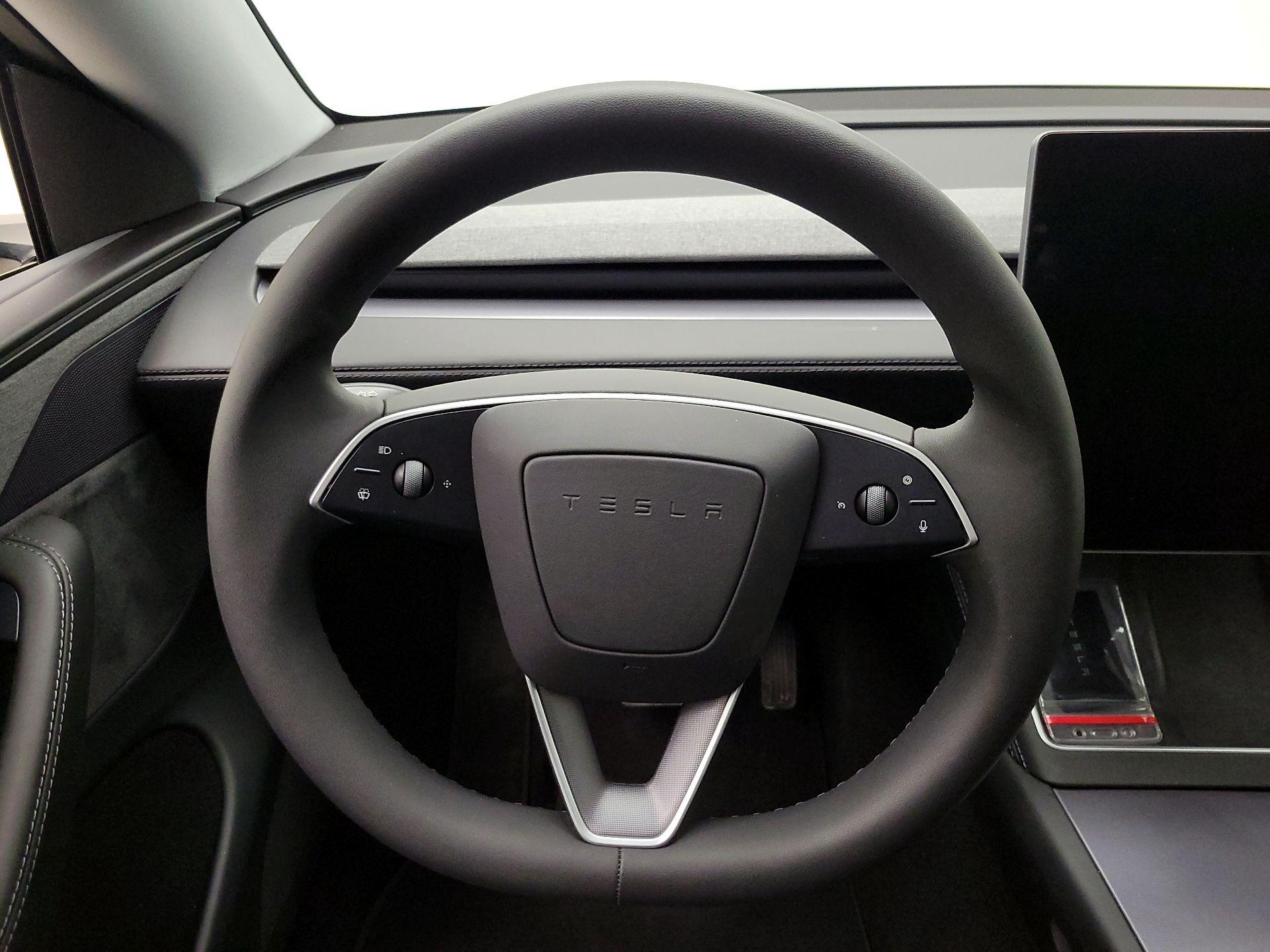 Thumbnail: 2026 Tesla Model Y - 10