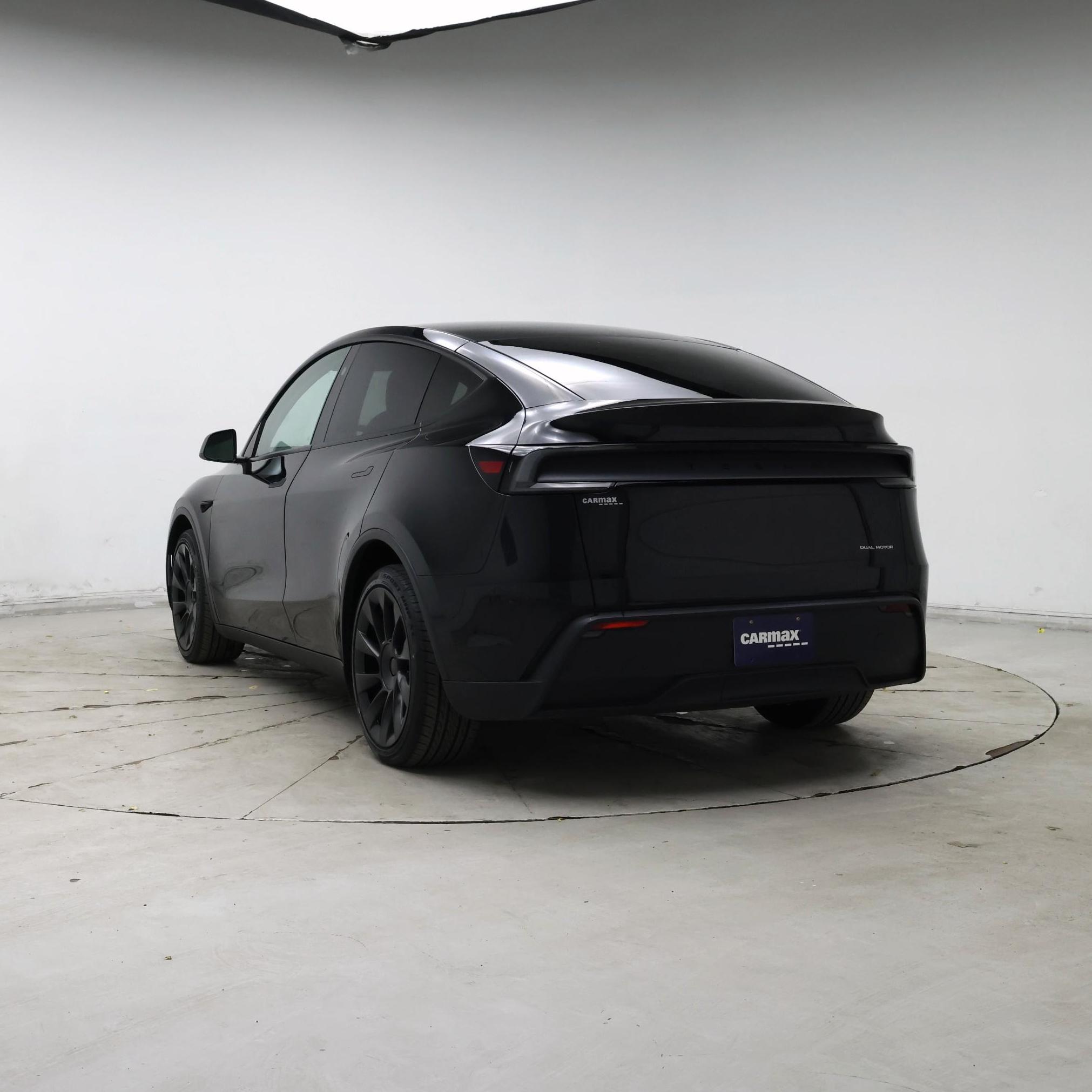 Thumbnail: 2026 Tesla Model Y - 2
