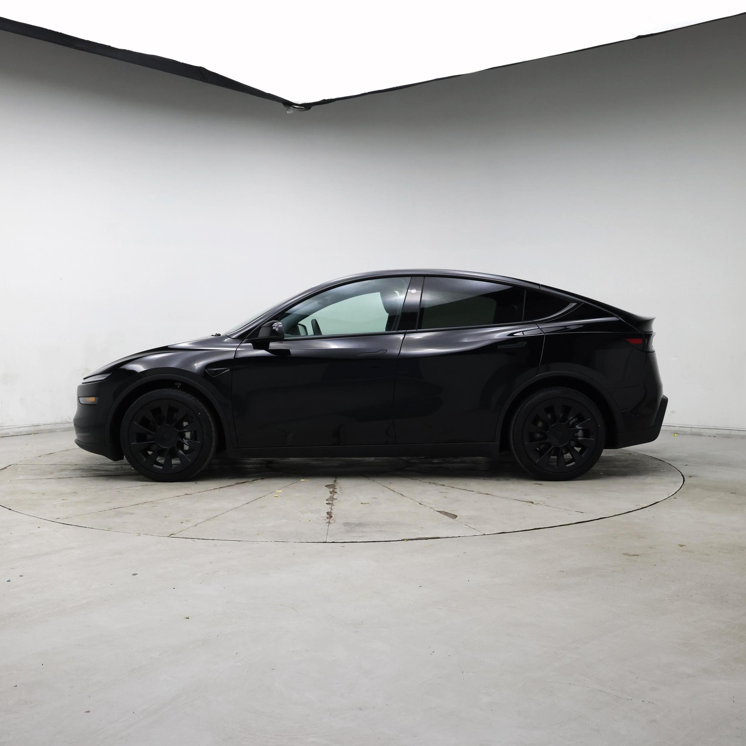 Thumbnail: 2026 Tesla Model Y - 3