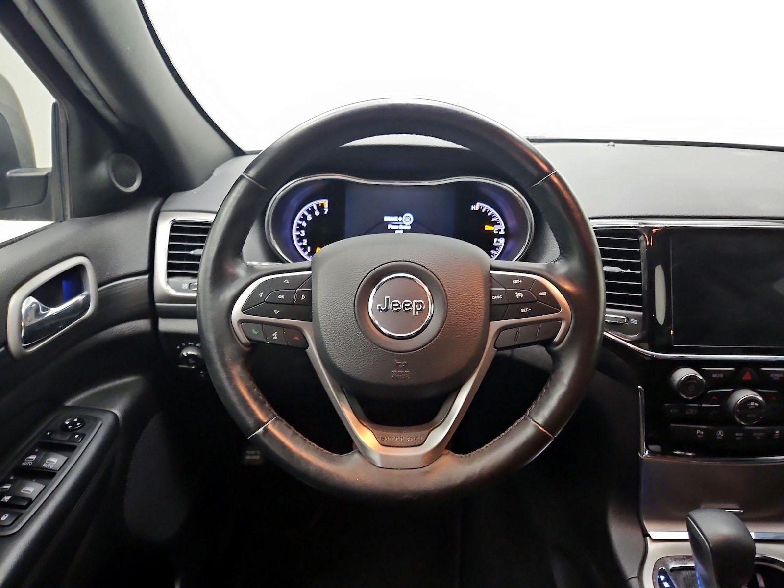 2019 Jeep Grand Cherokee Altitude - Photo 11