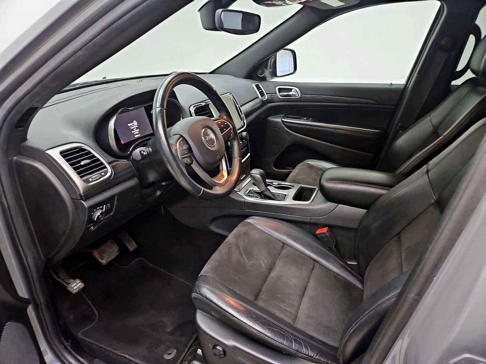 2019 Jeep Grand Cherokee Altitude - Photo 12