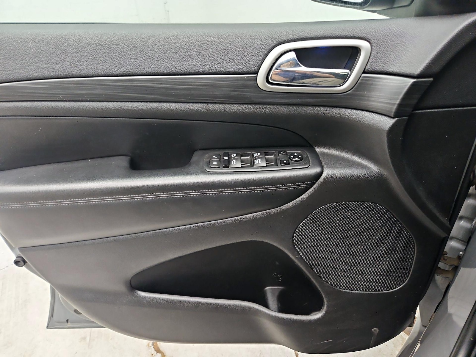 2019 Jeep Grand Cherokee Altitude - Photo 13