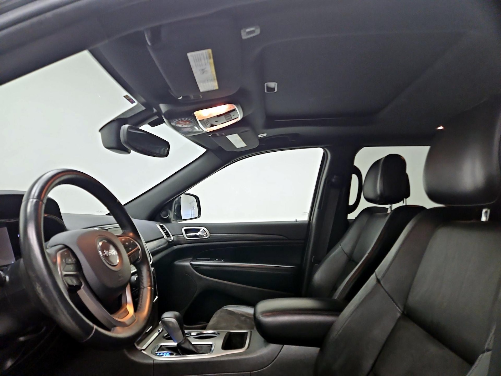 2019 Jeep Grand Cherokee Altitude - Photo 20
