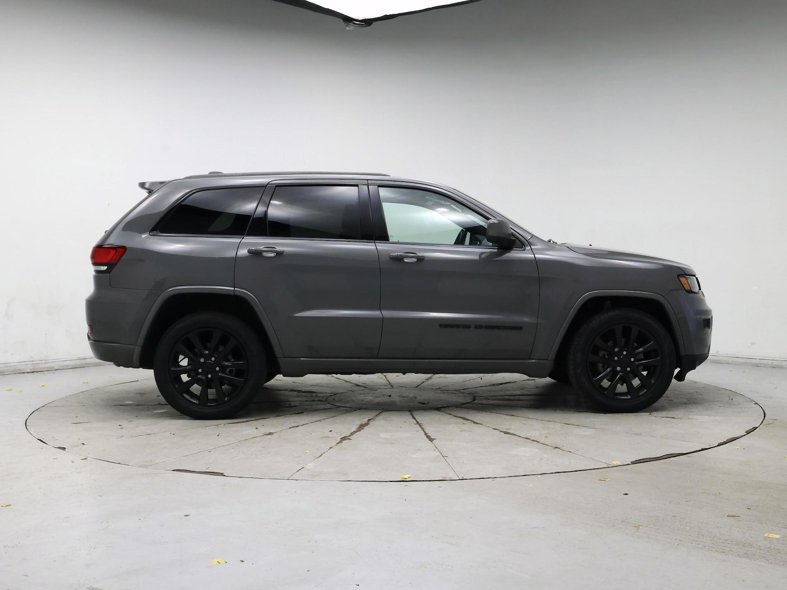 2019 Jeep Grand Cherokee Altitude - Photo 8