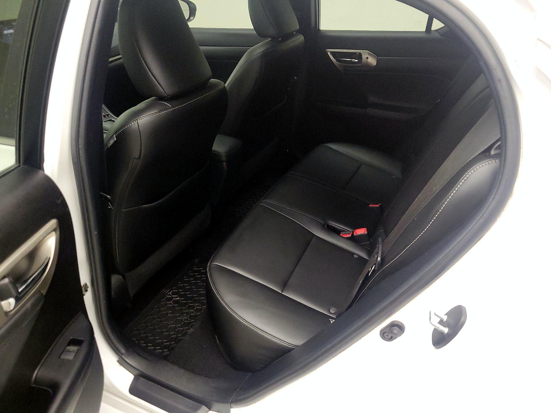 Thumbnail: 2016 Lexus CT - 20