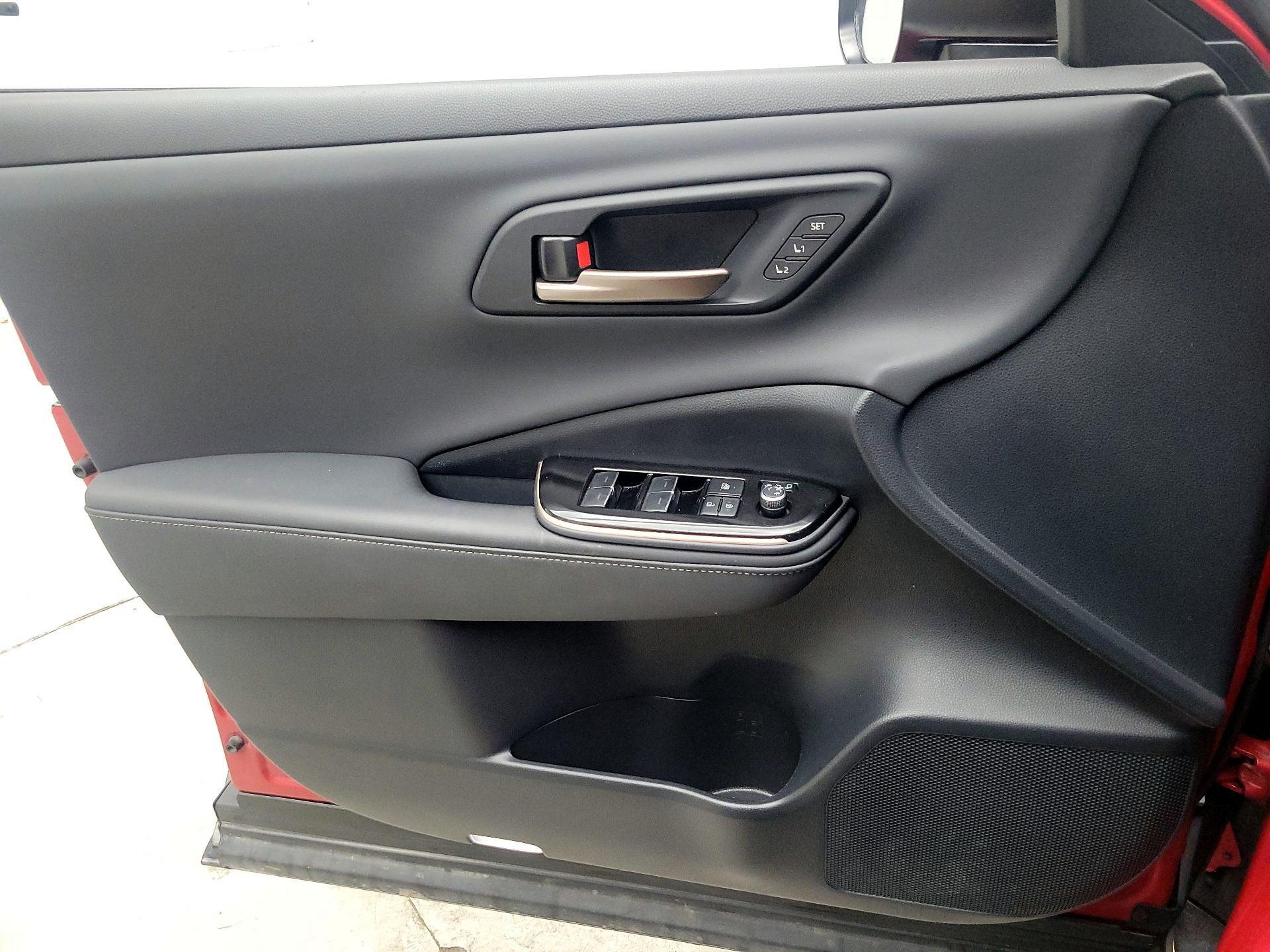 Thumbnail: 2024 Toyota Crown - 12