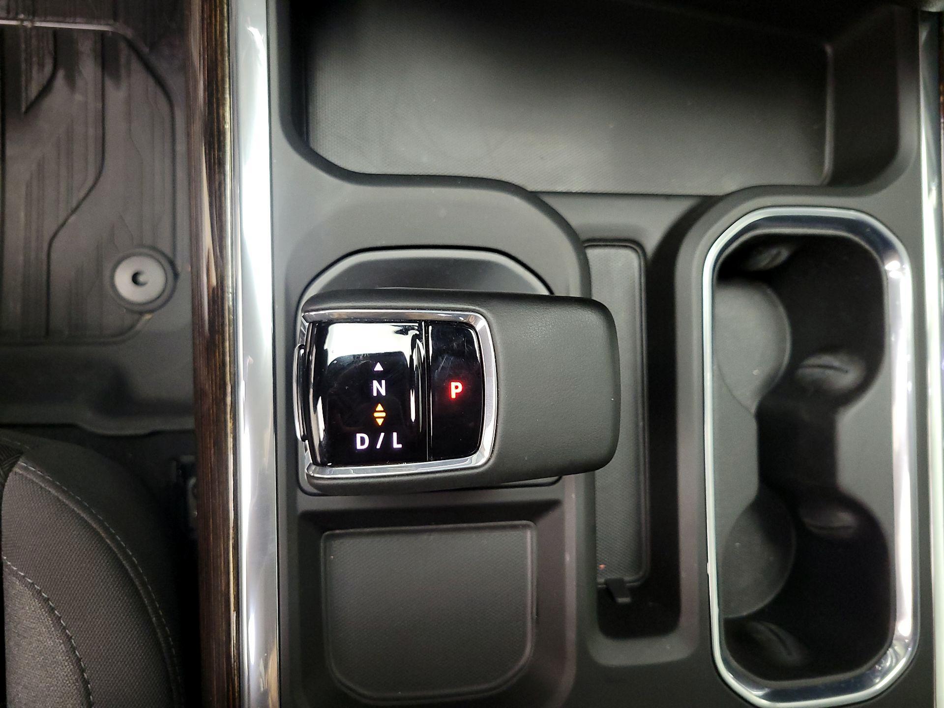 Thumbnail: 2025 GMC Sierra 1500 - 18