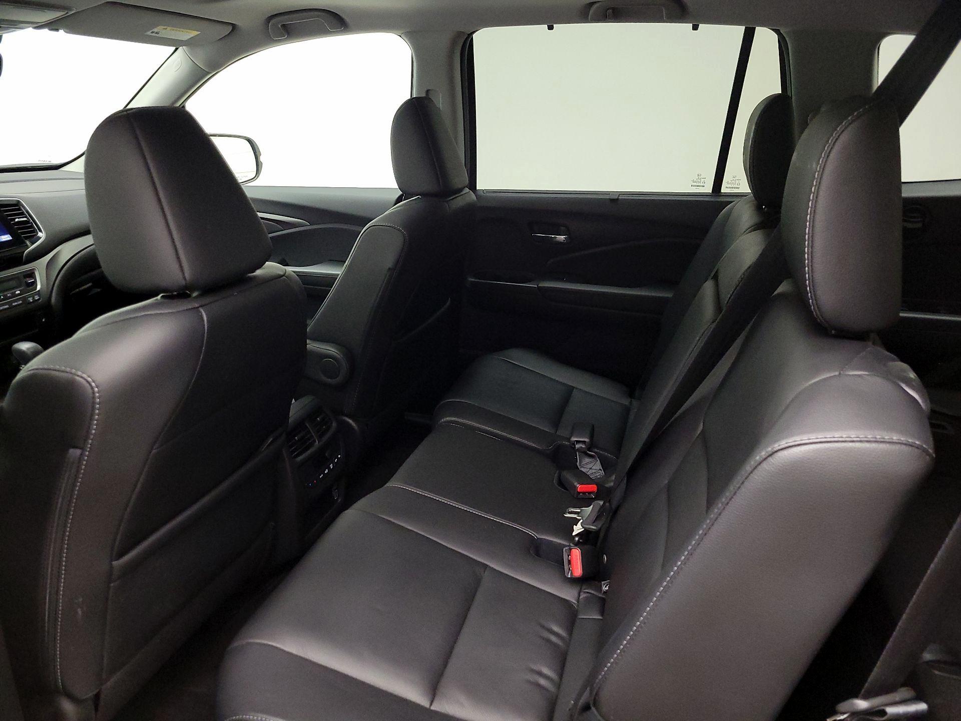 Thumbnail: 2019 Honda Pilot - 20