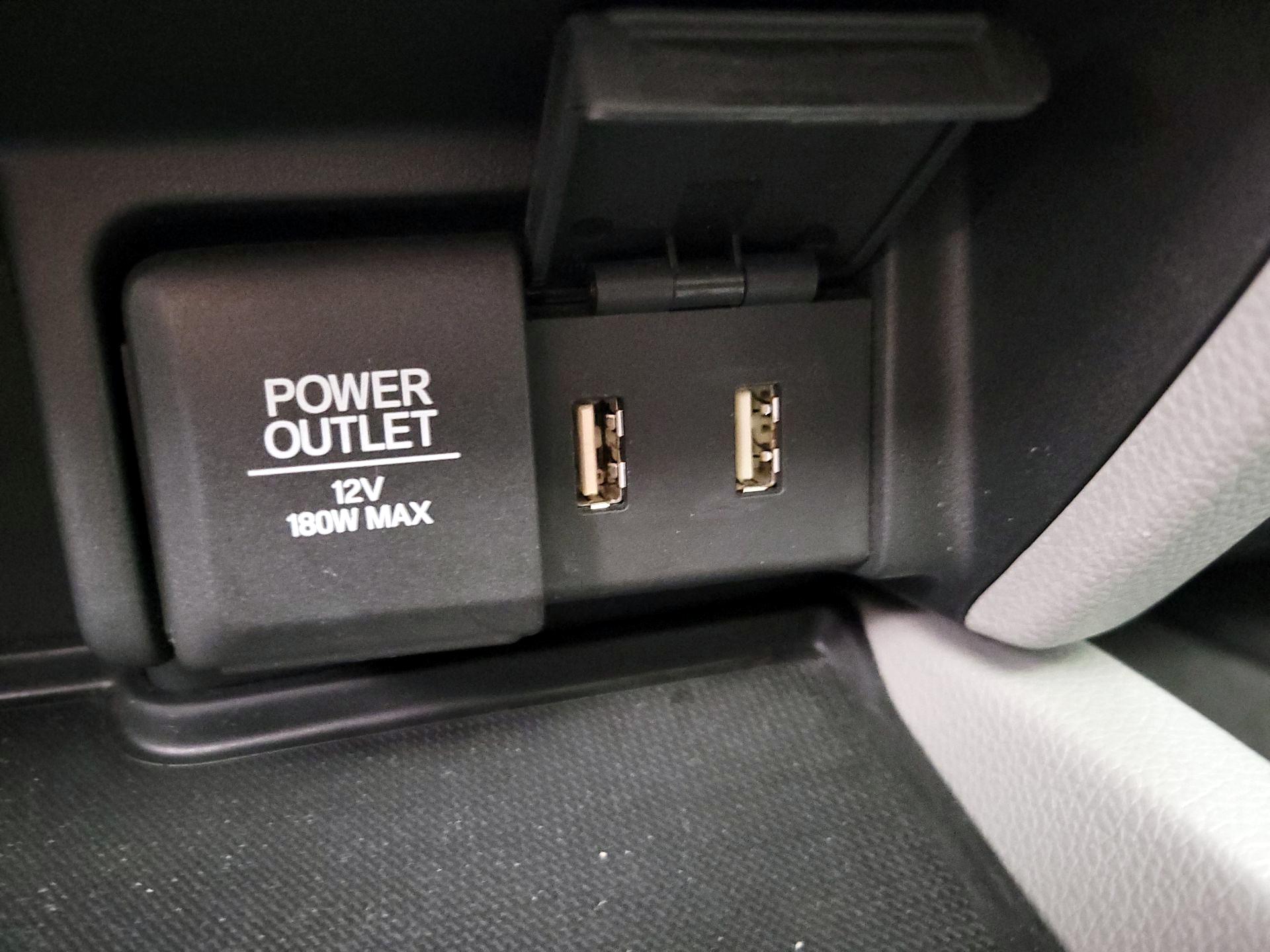 Thumbnail: 2017 Honda Pilot - 18