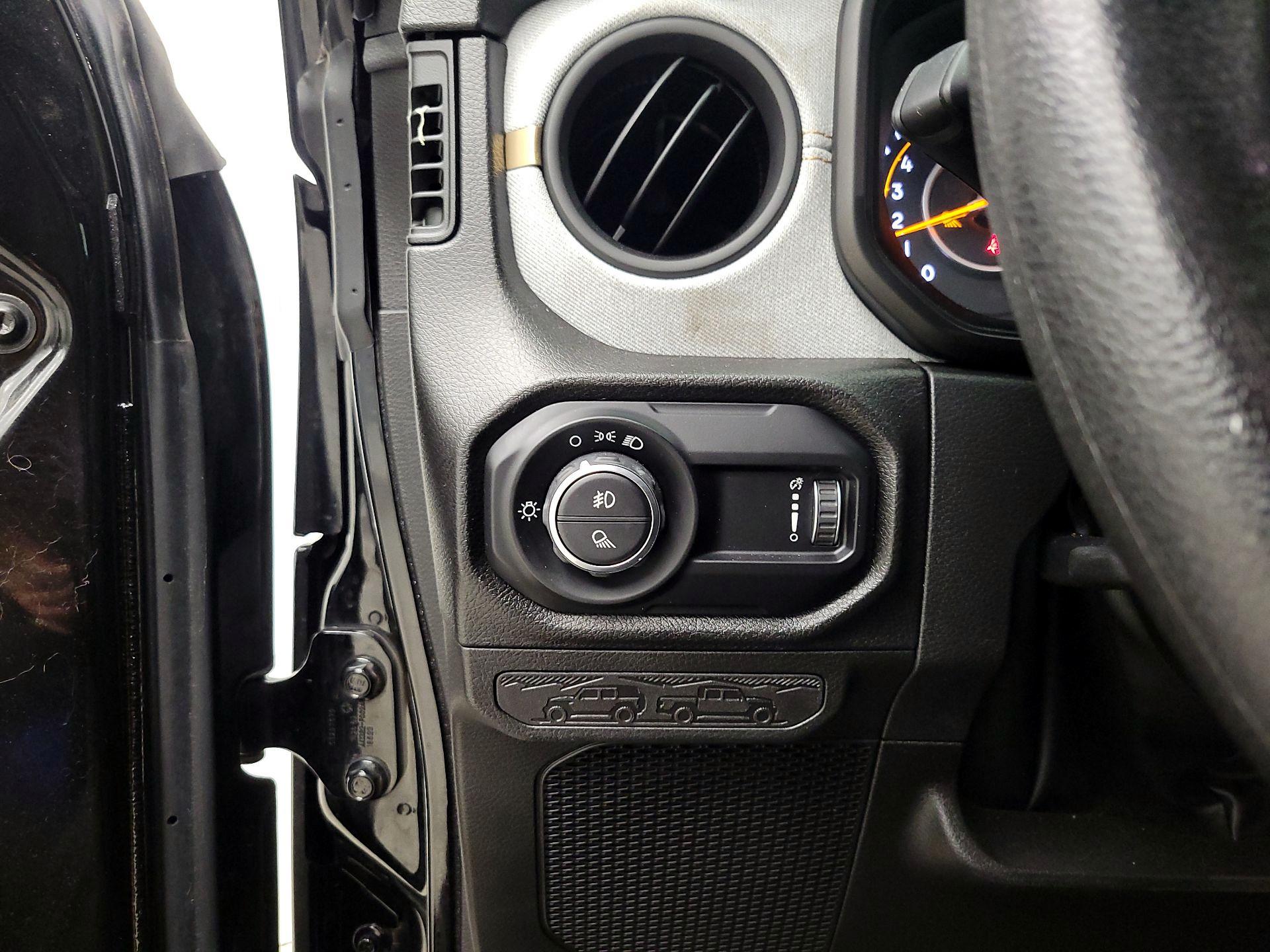 Thumbnail: 2024 Jeep Gladiator - 13