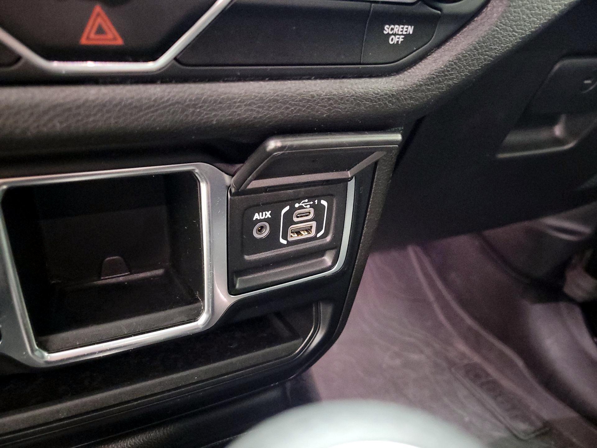 Thumbnail: 2024 Jeep Gladiator - 18