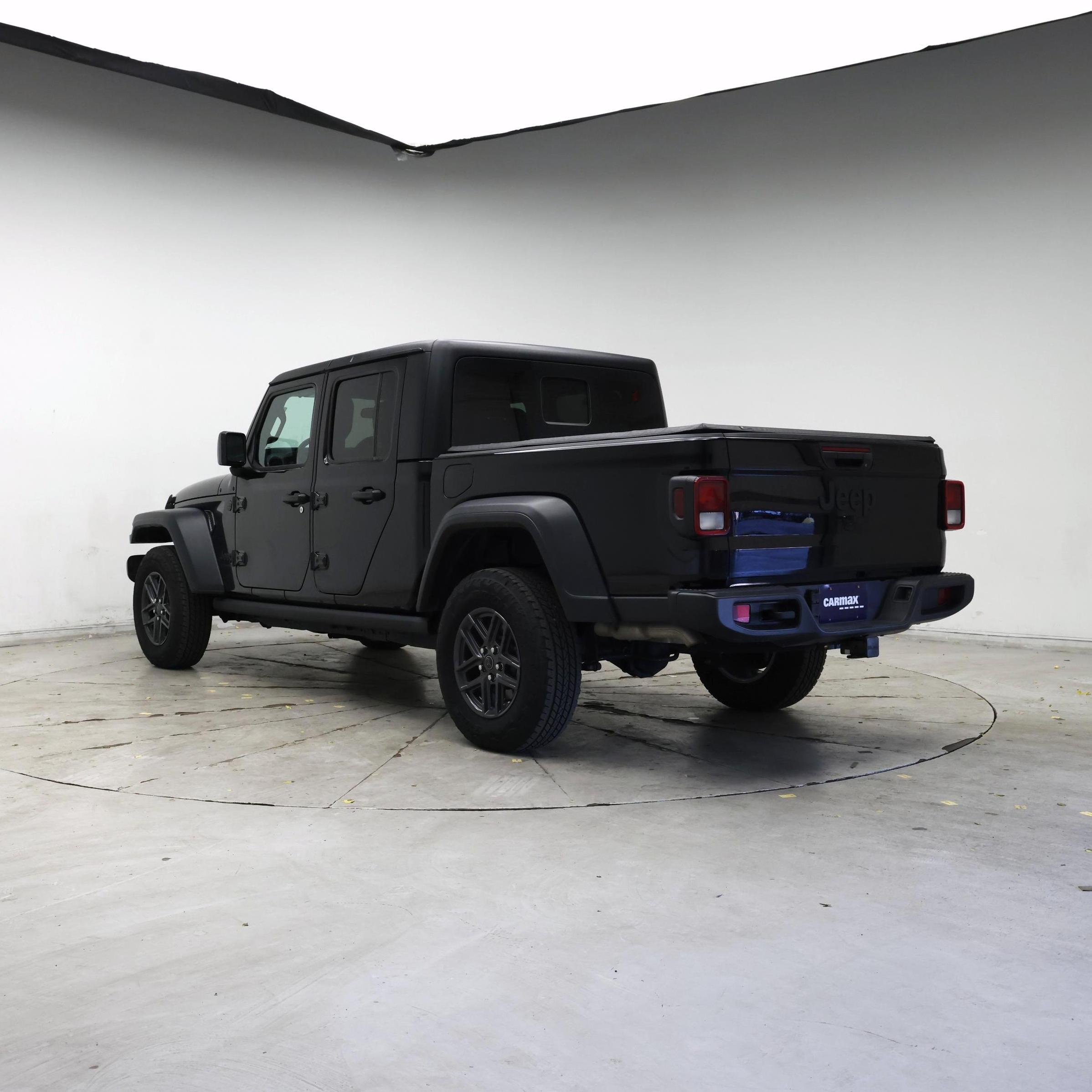 Thumbnail: 2024 Jeep Gladiator - 2