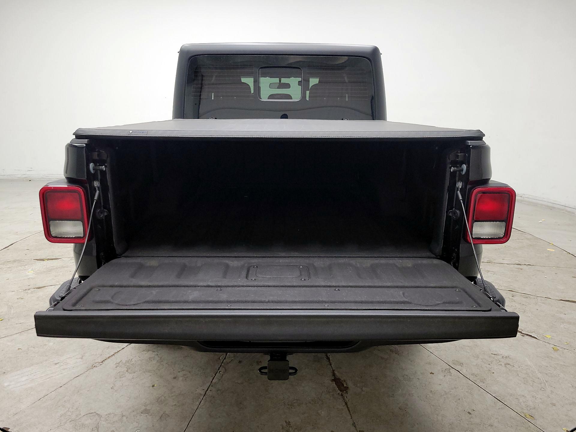 Thumbnail: 2024 Jeep Gladiator - 20