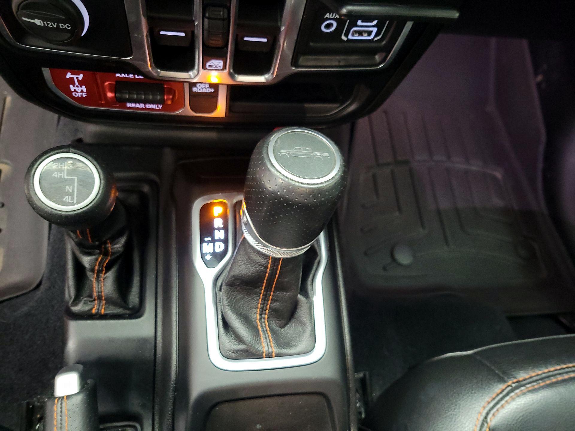 Thumbnail: 2020 Jeep Gladiator - 18